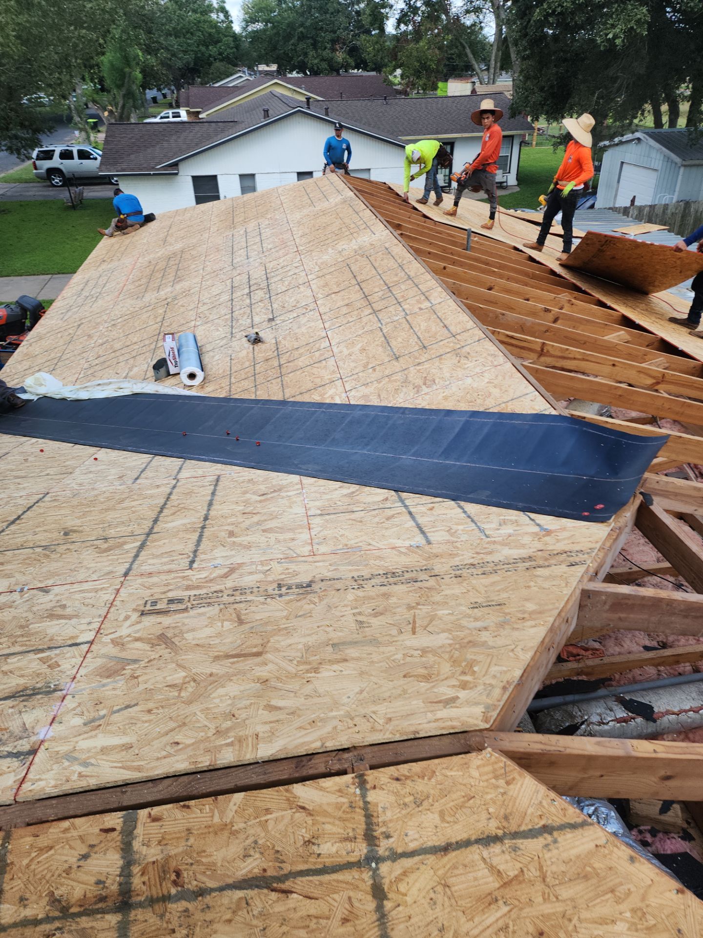 Residential Roofing Installation using Owen's Corning Duration (Lifetime) Shingles by Roof Repair Company