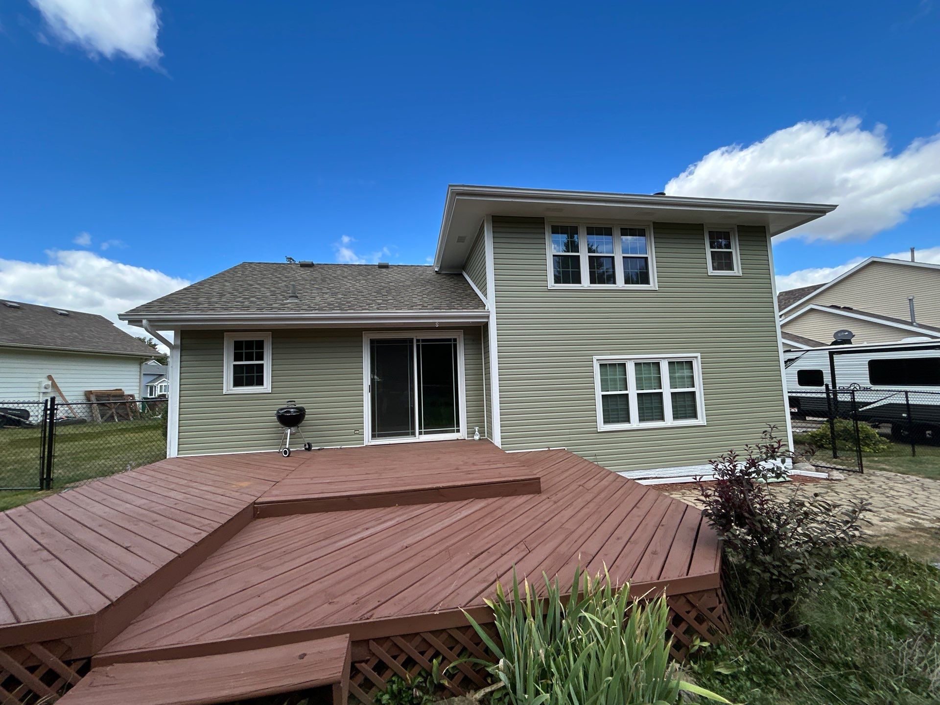Vinyl siding in Pleasant Hill, IA by Blu Ember Properties