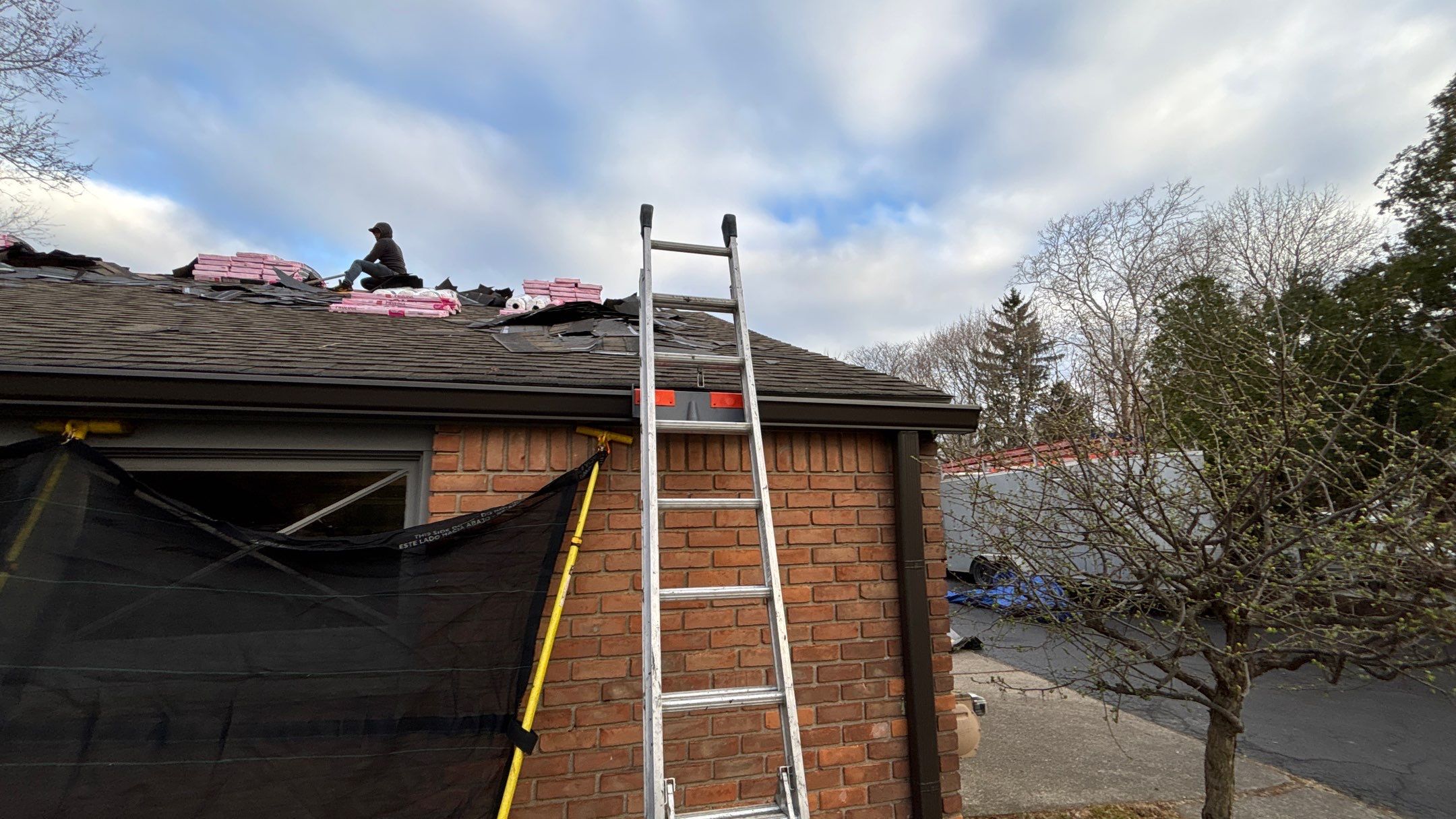 Roof Replacement using Owens Corning Williamsburg Gray by 180 Contractors