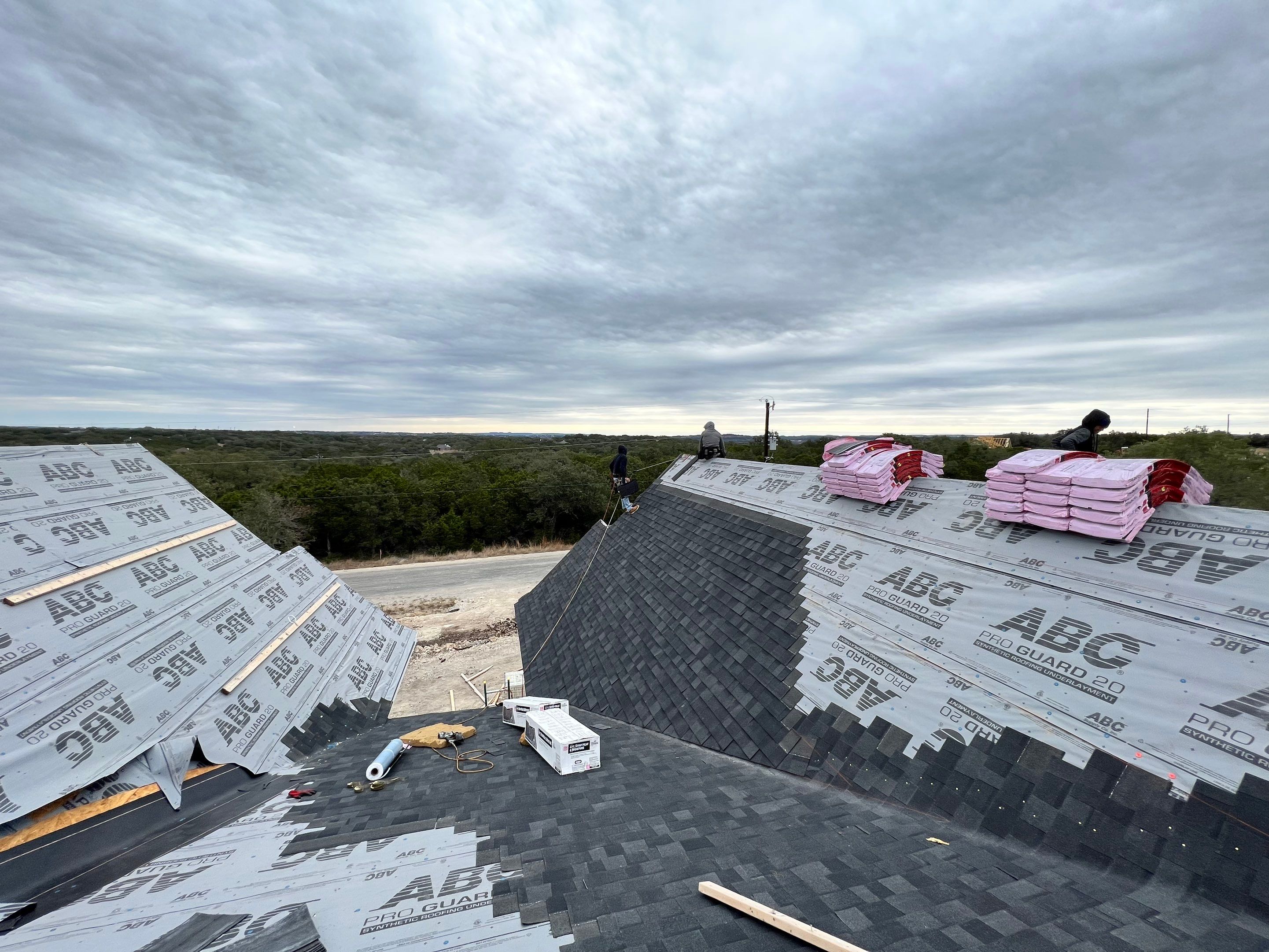 New Home Construction using Owens Corning 30 year Architectural Shingles by Premier Roofing and Contracting