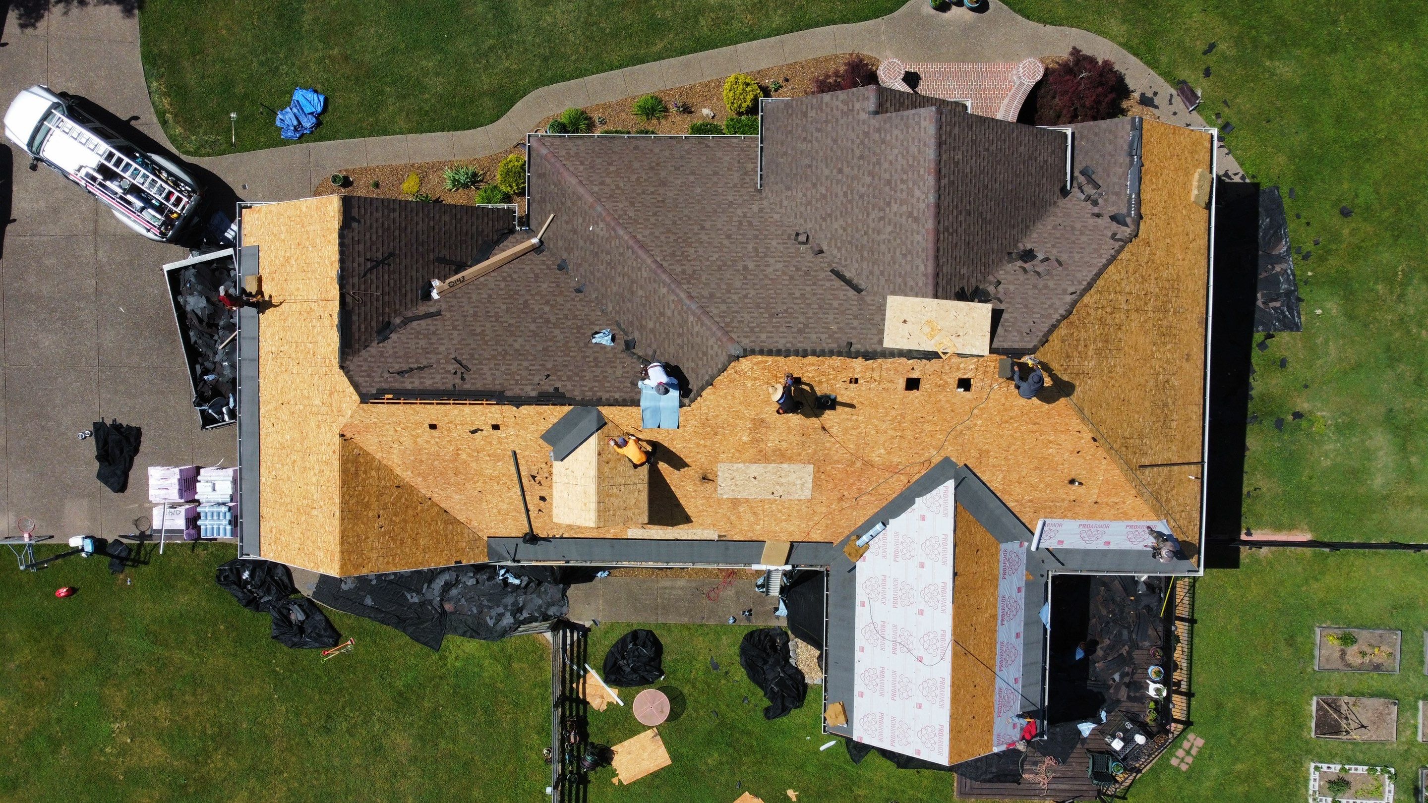 Residential Roofing Installation using Owens Corning Duration Shingles Roofing System by Undersun Roofing 