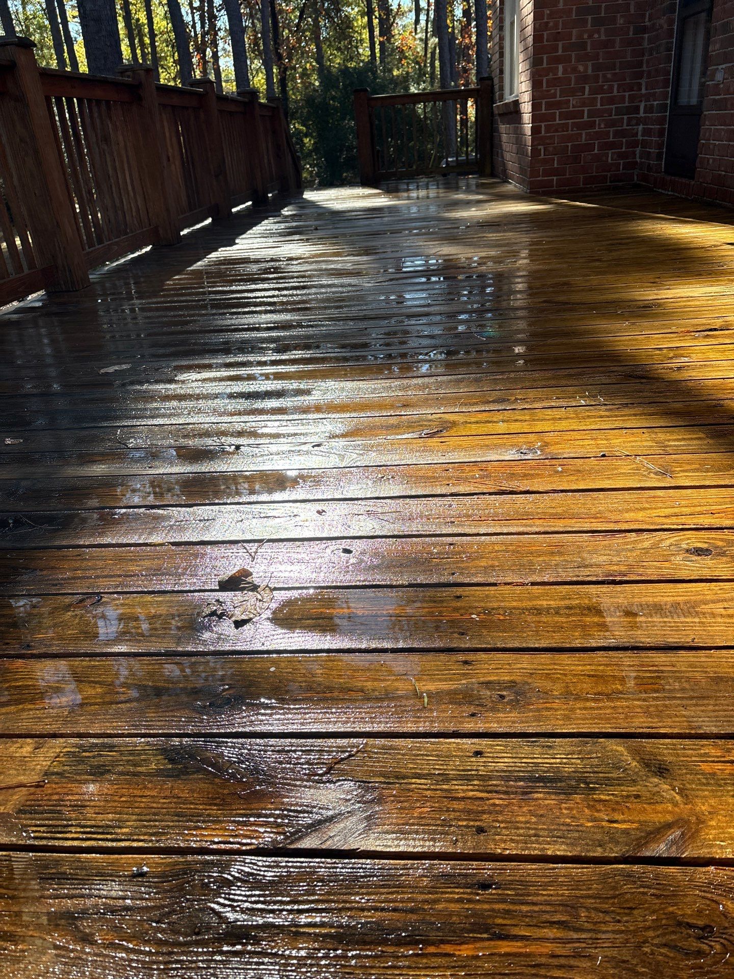 Wood Deck using Wood Sealant by DuraSeal