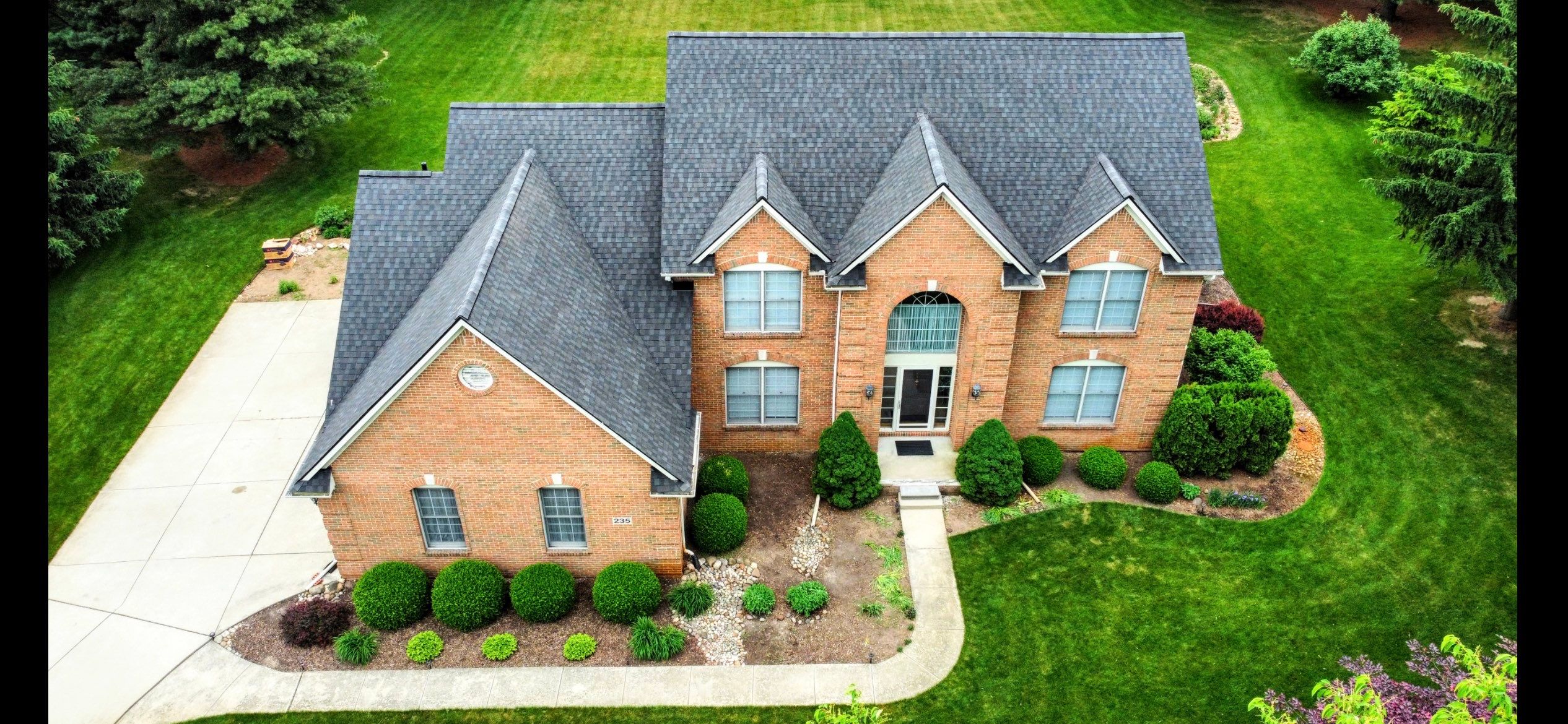 New Roof Installation - Private Residence  by Bloomfield Construction & Restoration
