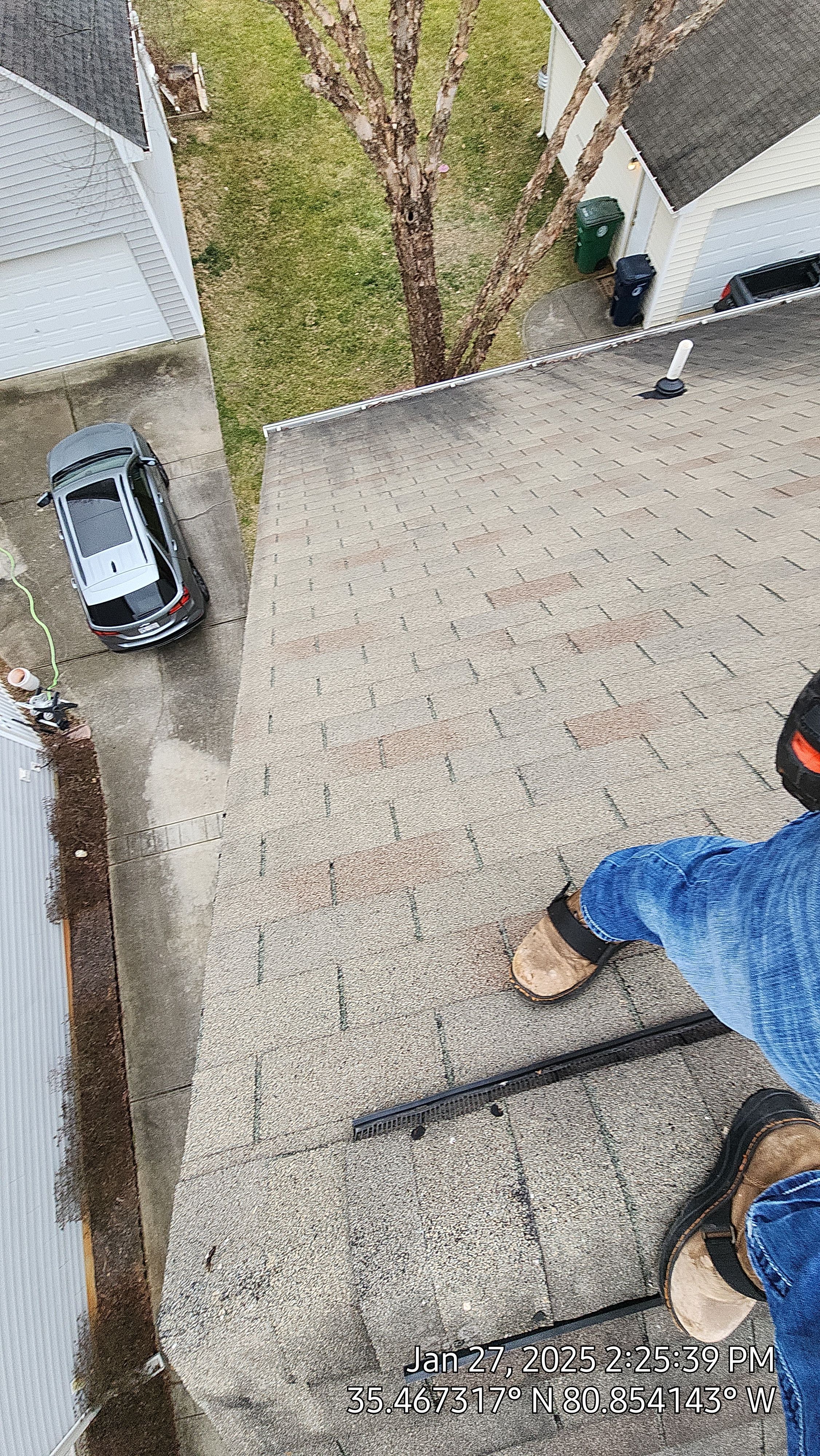 Residential Roofing Installation using Certainteed Landmark in Charcoal Black by Best Roofing Now LLC