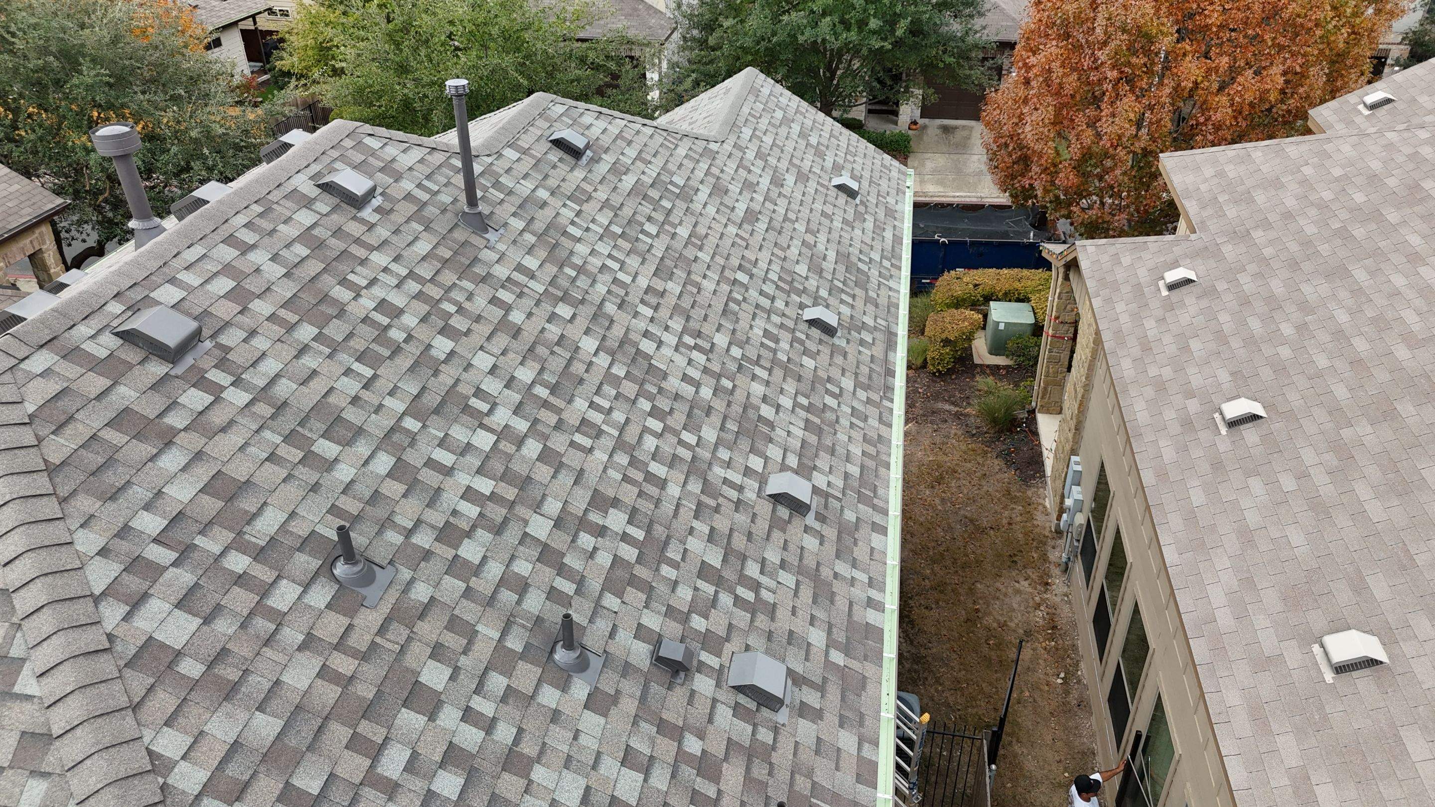 Driftwood - Owens Corning TruDefinition Duration by RoofsOnly.com