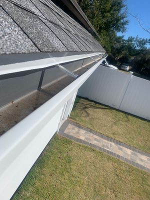 Gutter Installation using K-Style Seamless Gutters in Milton FL