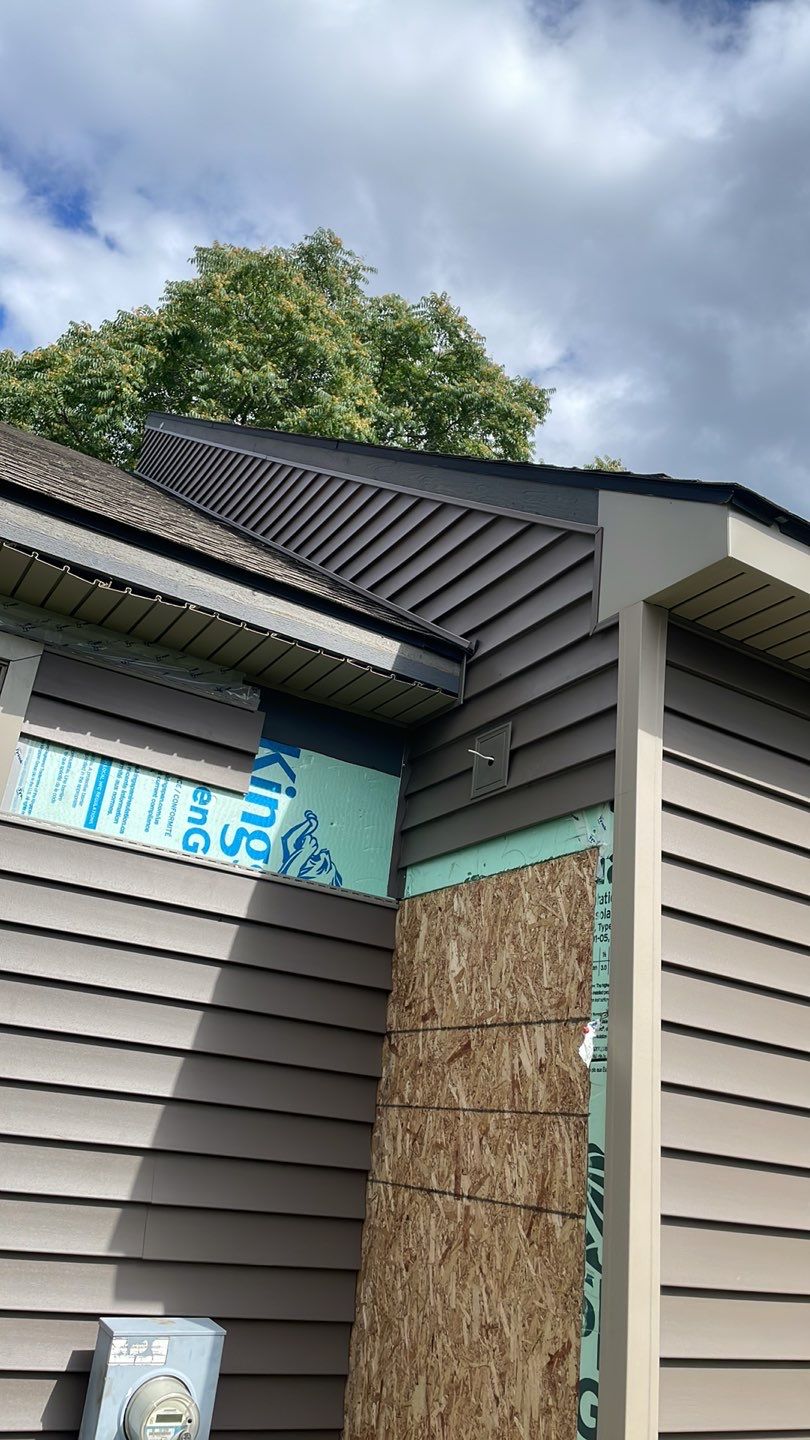 Siding Replacement using Certainteed Monogram D5 by 180 Contractors