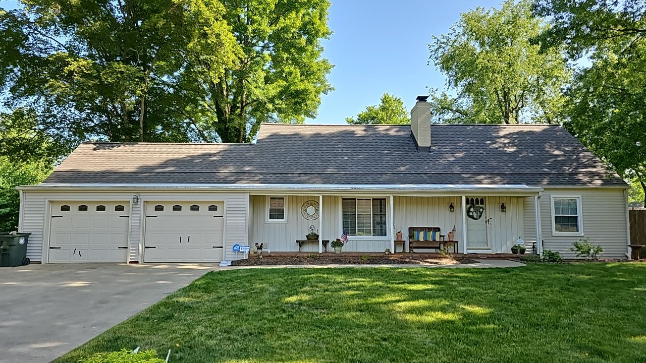 ATLAS PINNACLE COLOR: WEATHERED WOOD by Eagle Eye Roofing