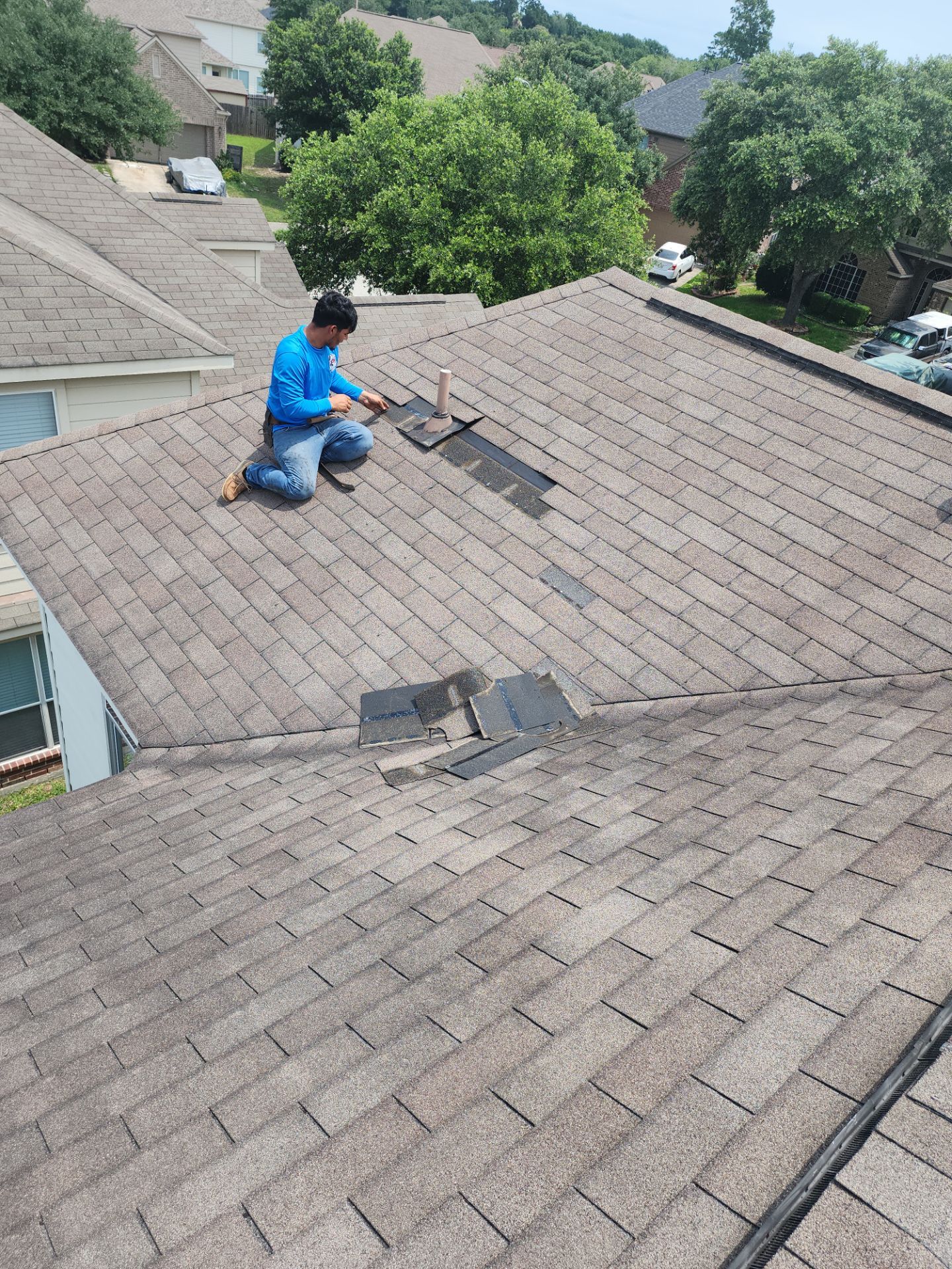 Hail Damage using Owen's Corning Duration (Lifetime) Shingles by Roof Repair Company