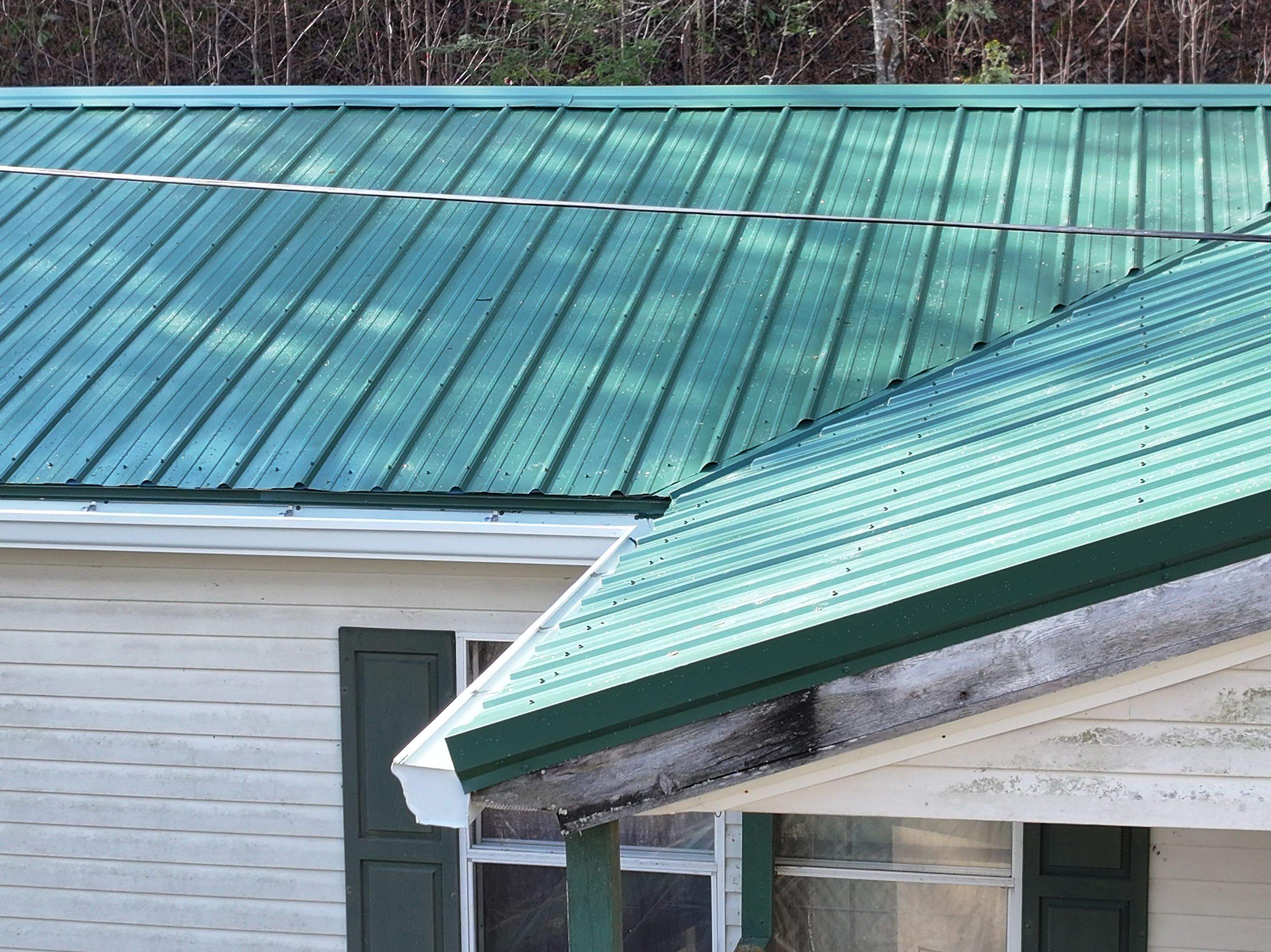 Morefield Residence by Omnia Roofing