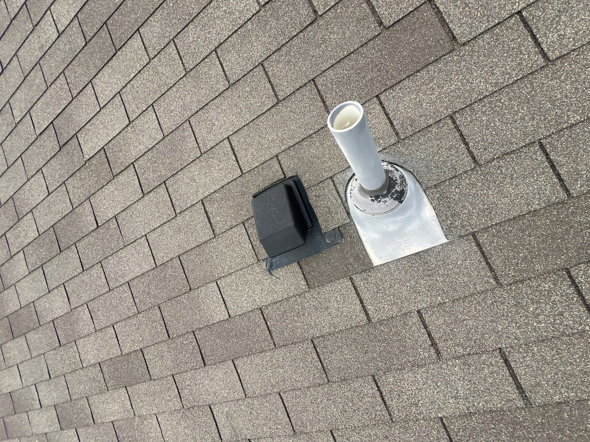 Hail Damage using Owen's Corning Duration (Lifetime) Shingles by Roof Repair Company