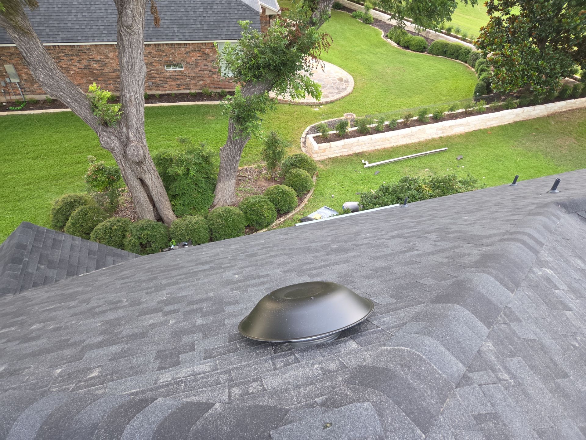 Brilliant Black - Malarkey Vista by RoofsOnly.com