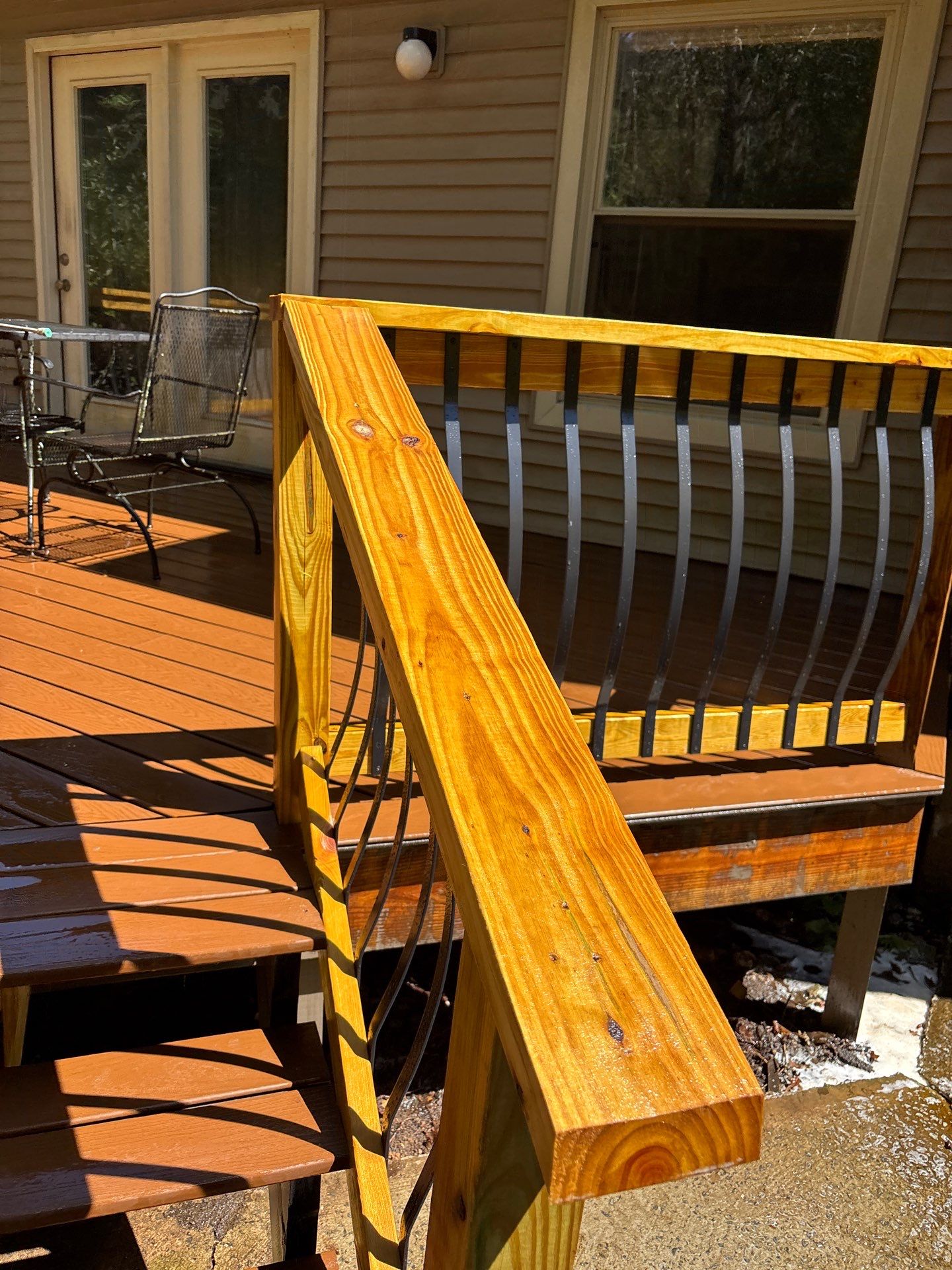 Wood Deck using Wood Sealant by DuraSeal