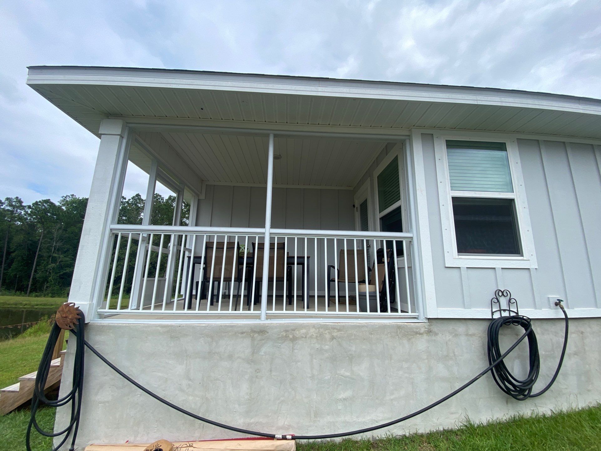 Screen Under in Pensacola by Titan Sunrooms
