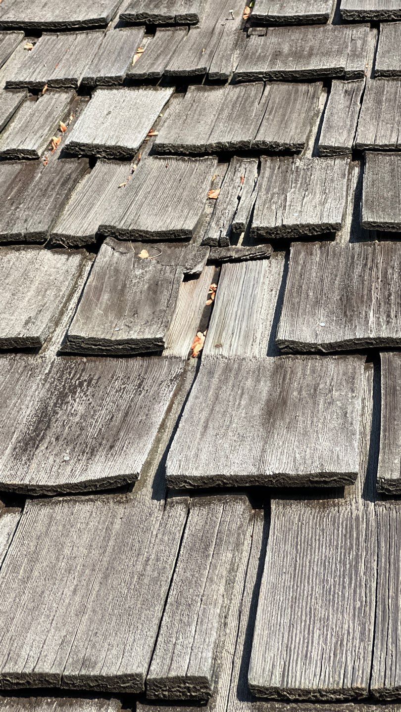 Falls Church - 18" Perfection CCA Shakes in Western Red Cedar by RM Banning, Inc.