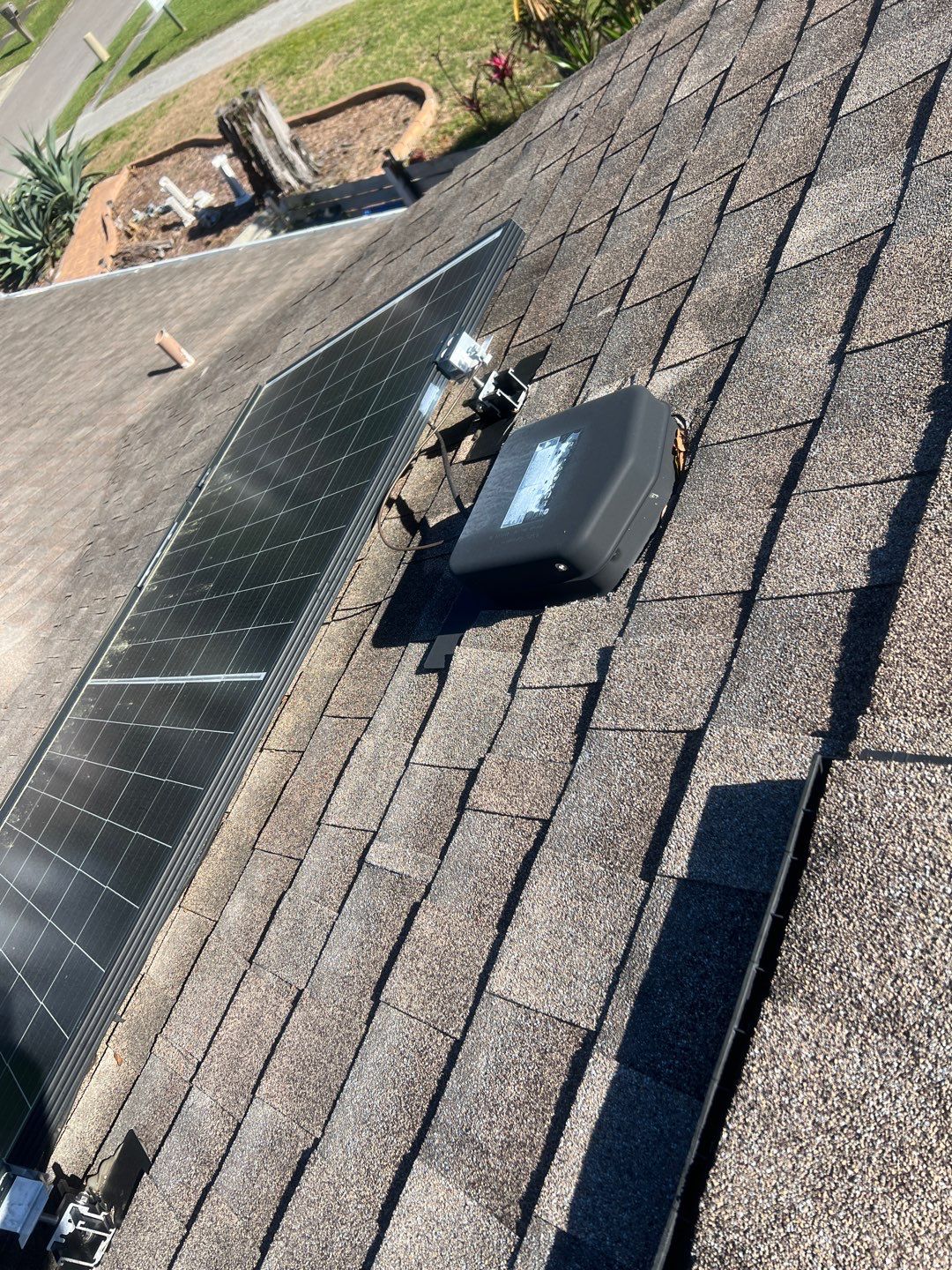 Owens Corning Designer Series (Summer Harvest) by RoofGuru AI LLC