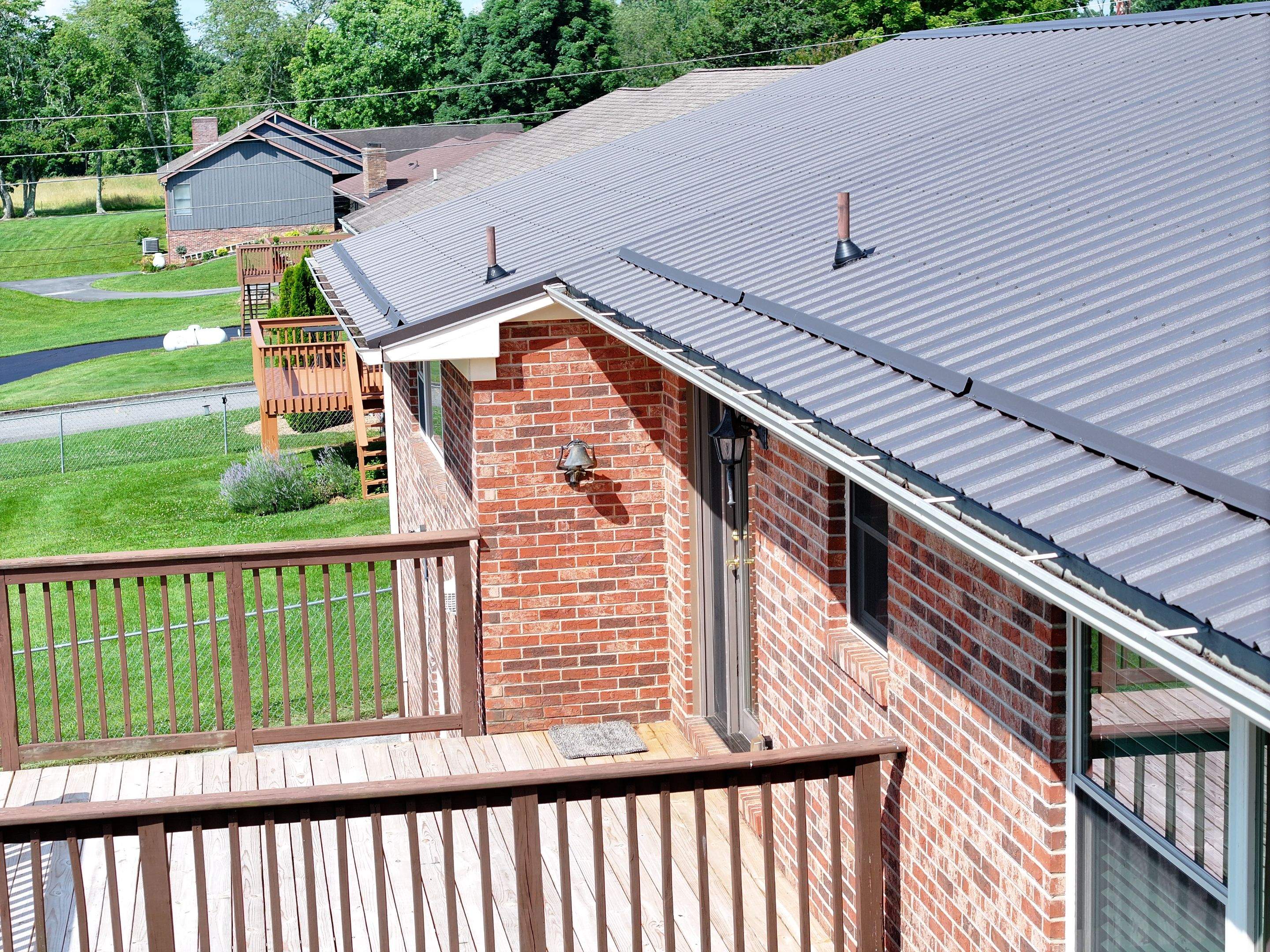 Maximoff Residence by Omnia Roofing