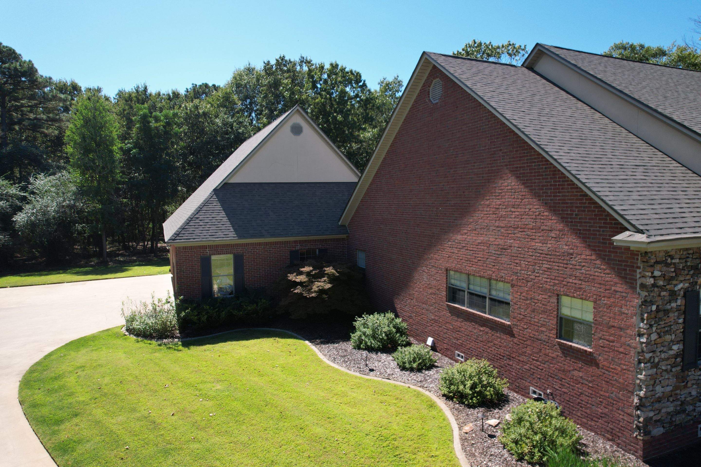 Residential Roof Replacement in Hope AR by Hostetler Roofing
