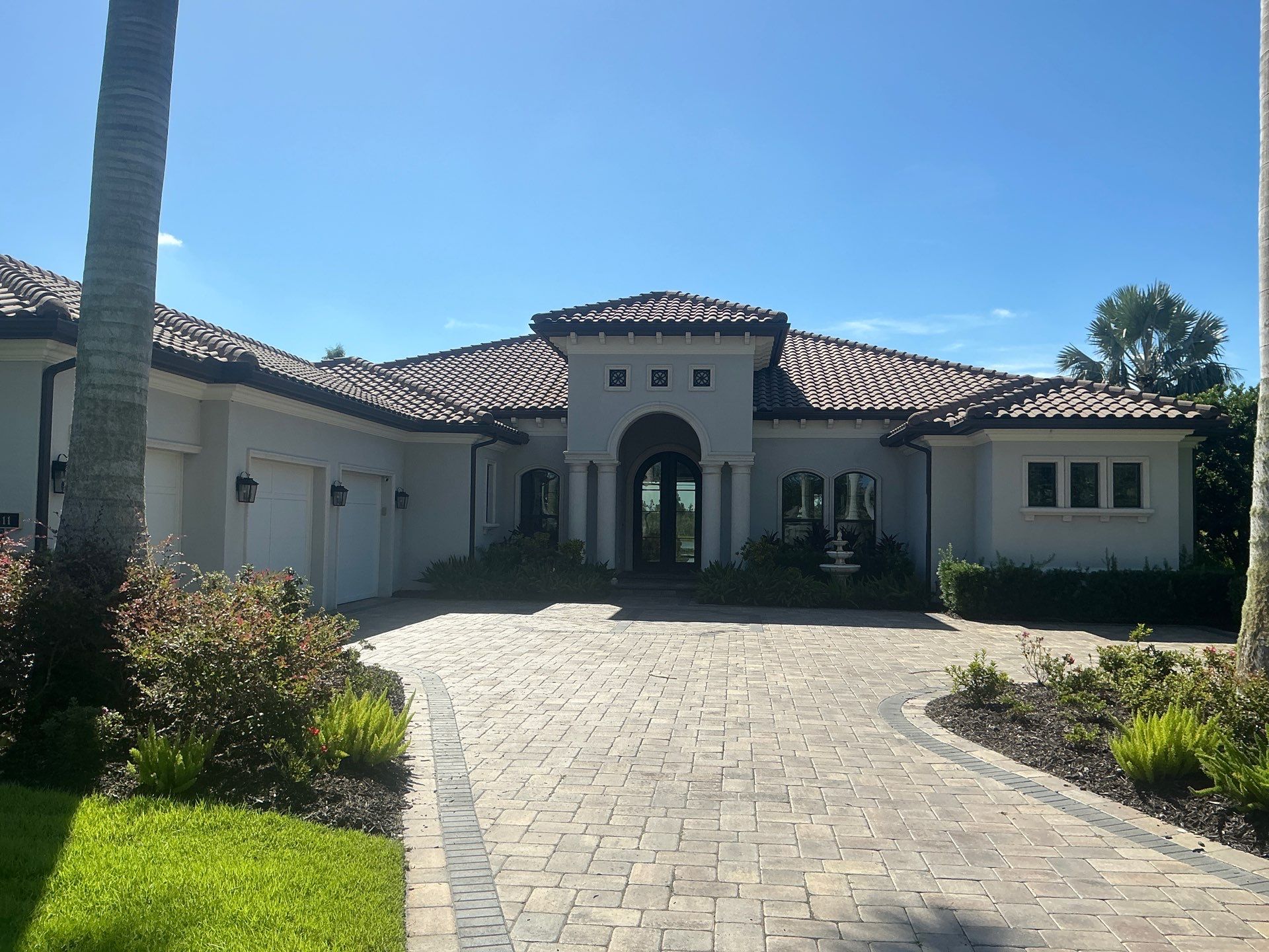 Gutter Cleaning Service in Bradenton FL by Gutter Professors