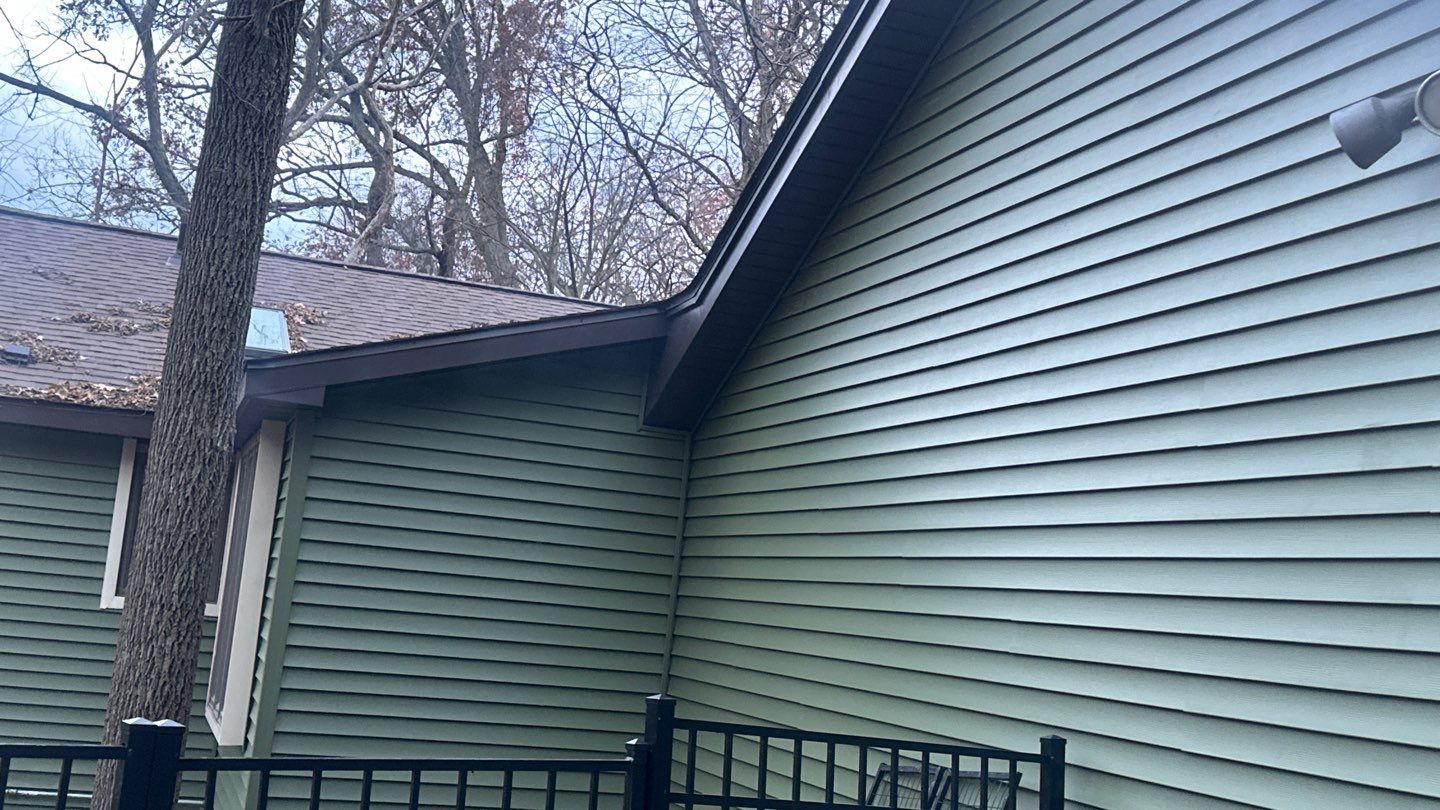 Siding Replacement using CertainTeed Restoration Classis D4 by 180 Contractors
