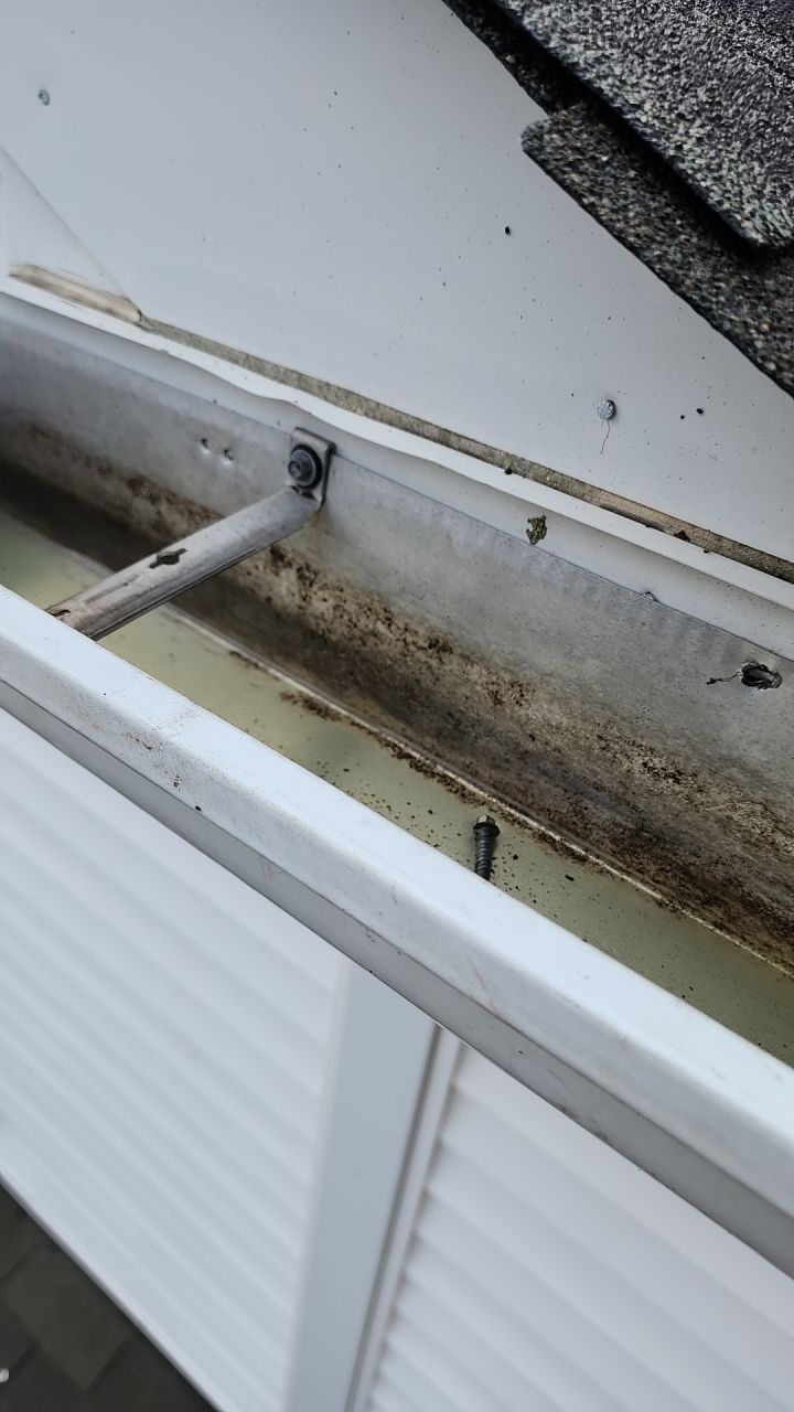 House Wash using cleaner by Power Wash Masters LLC