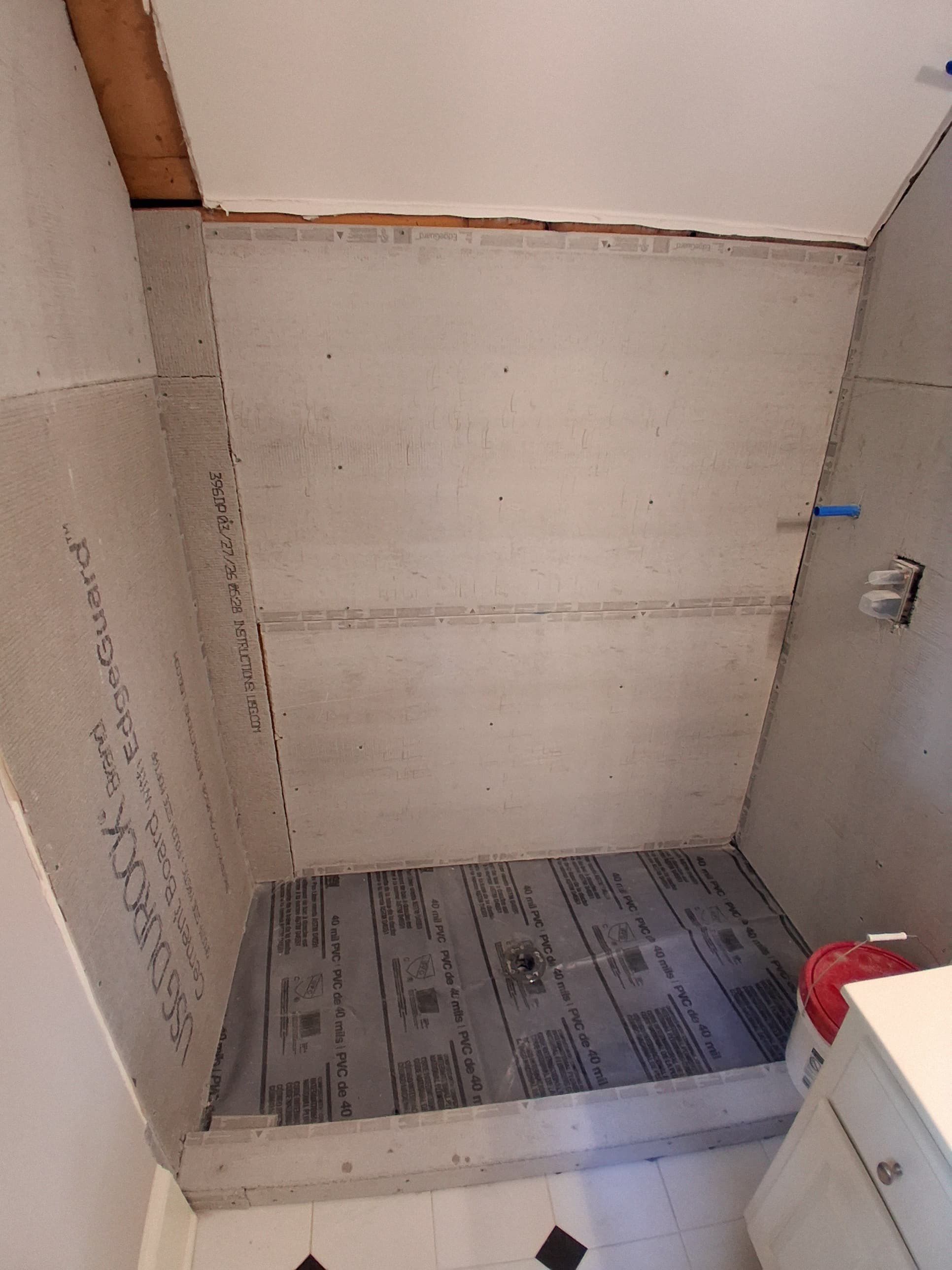 Tub to walk-in shower conversion using Glass door by Prudencio