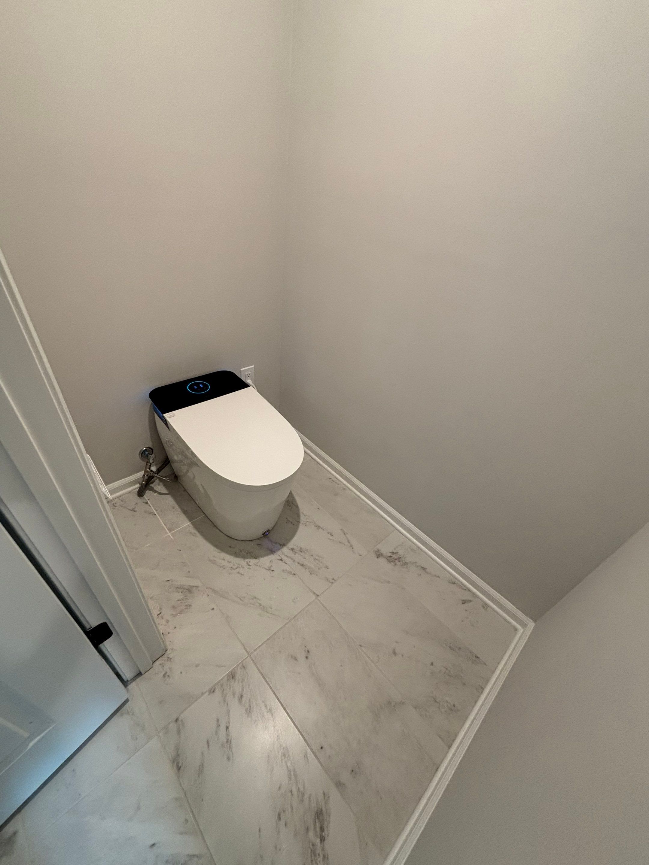 Master bathroom renovation using Free standing tub by Prudencio