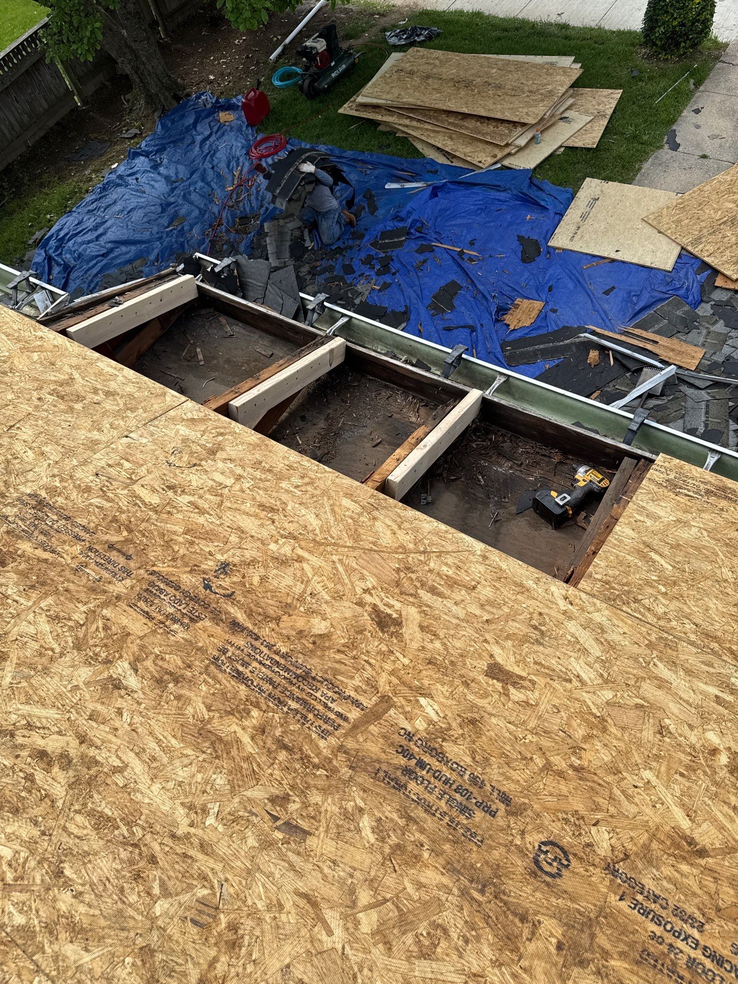 Residential Roofing Installation using GAF HDZ SHINGLES by La Bendicion Contruction Llc