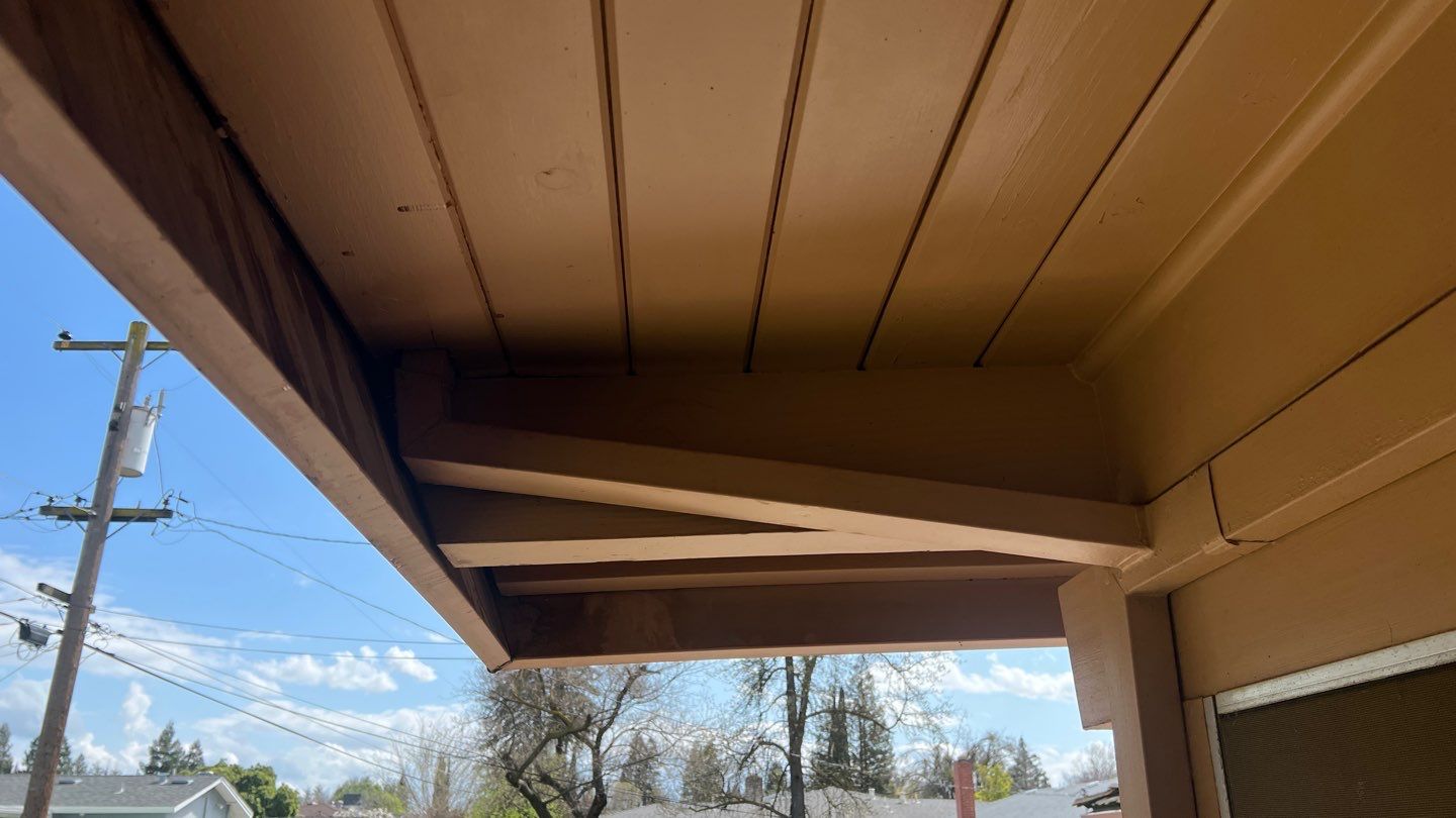 Installation of Certainteed Presidential shingles on residential house by Straight Edge Roofing Inc