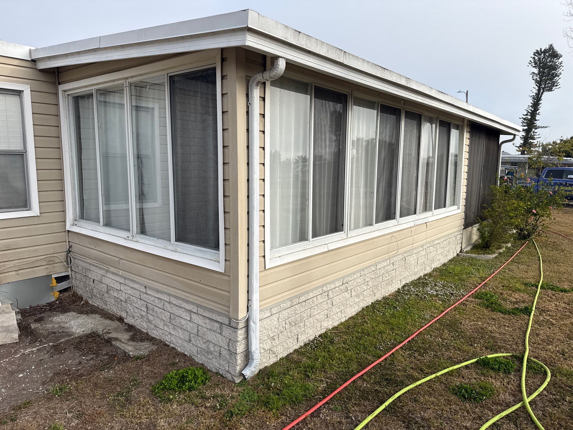 TPO Roof Cleaning & Mobile Home Soft Wash in Chulavista Landings – Ruskin, FL by Sunshine AquaWash