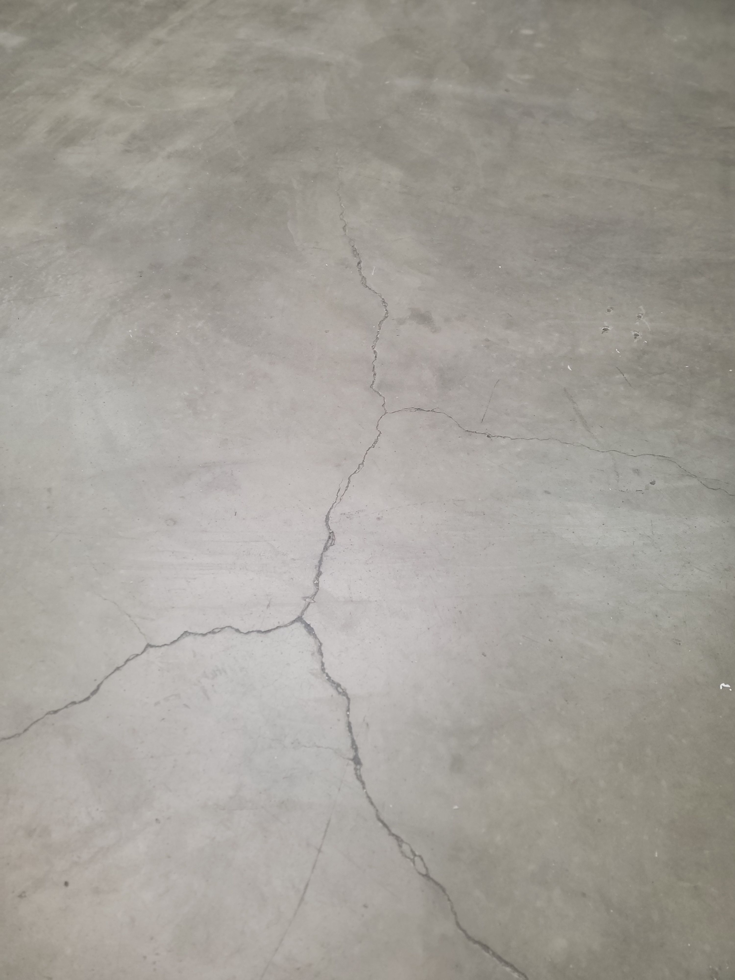 Custom Chip Polyurea Floor Coating for San Luis Obispo Commercial Unit by MGP Coatings