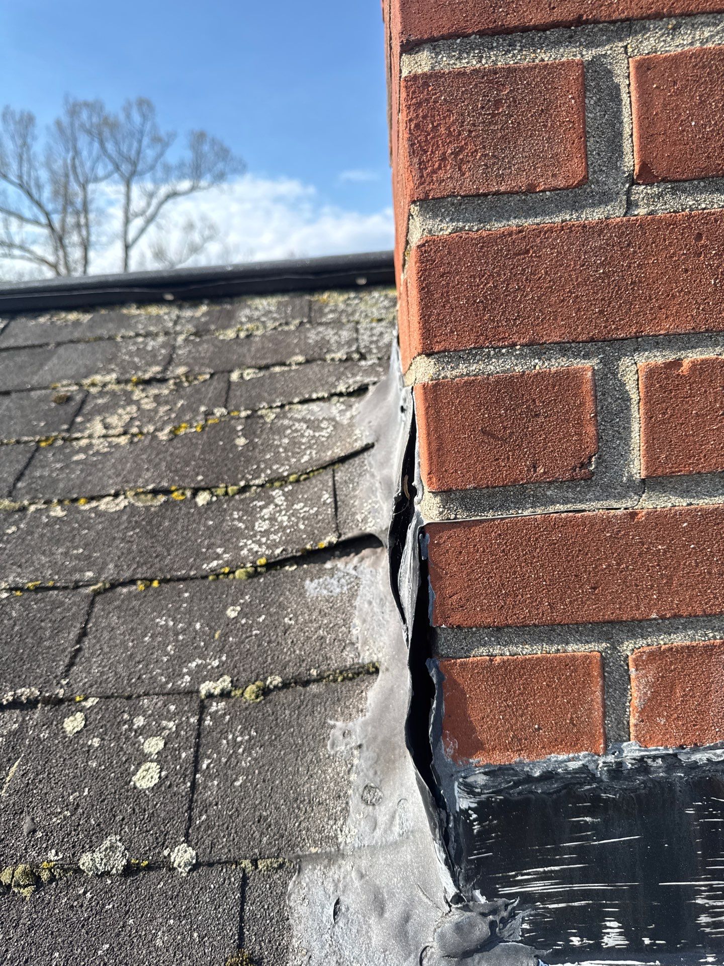 Solar Removal, Reinstall & Full Roof Replacement in Wilbraham, MA – Owens Corning Duration, Onyx Black by JOHNNYS PRO