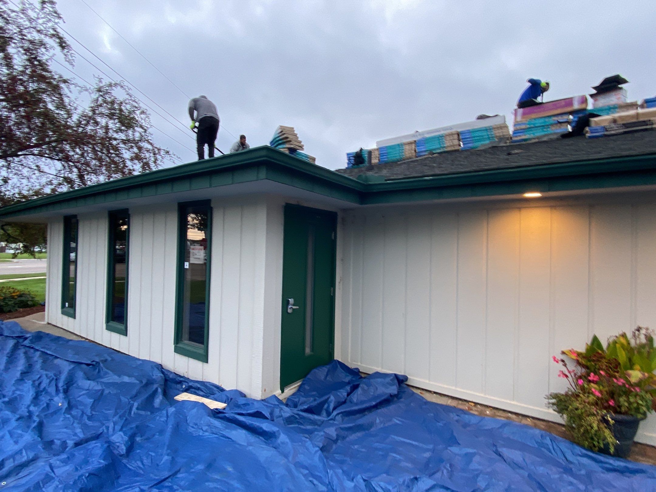 Roof Replacement using CertainTeed Landmark by 180 Contractors