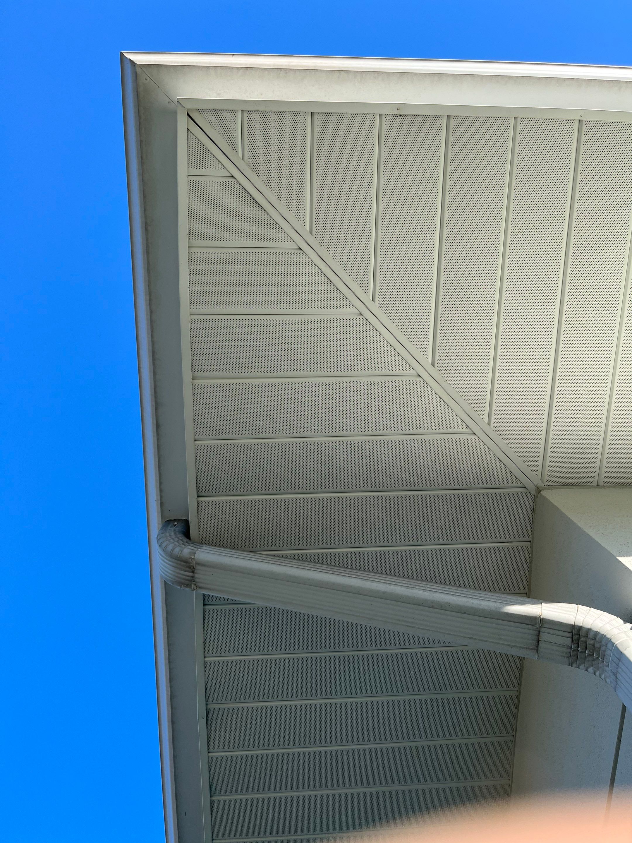 Soffit Repair and Installation in Sarasota FL by Gutter Professors