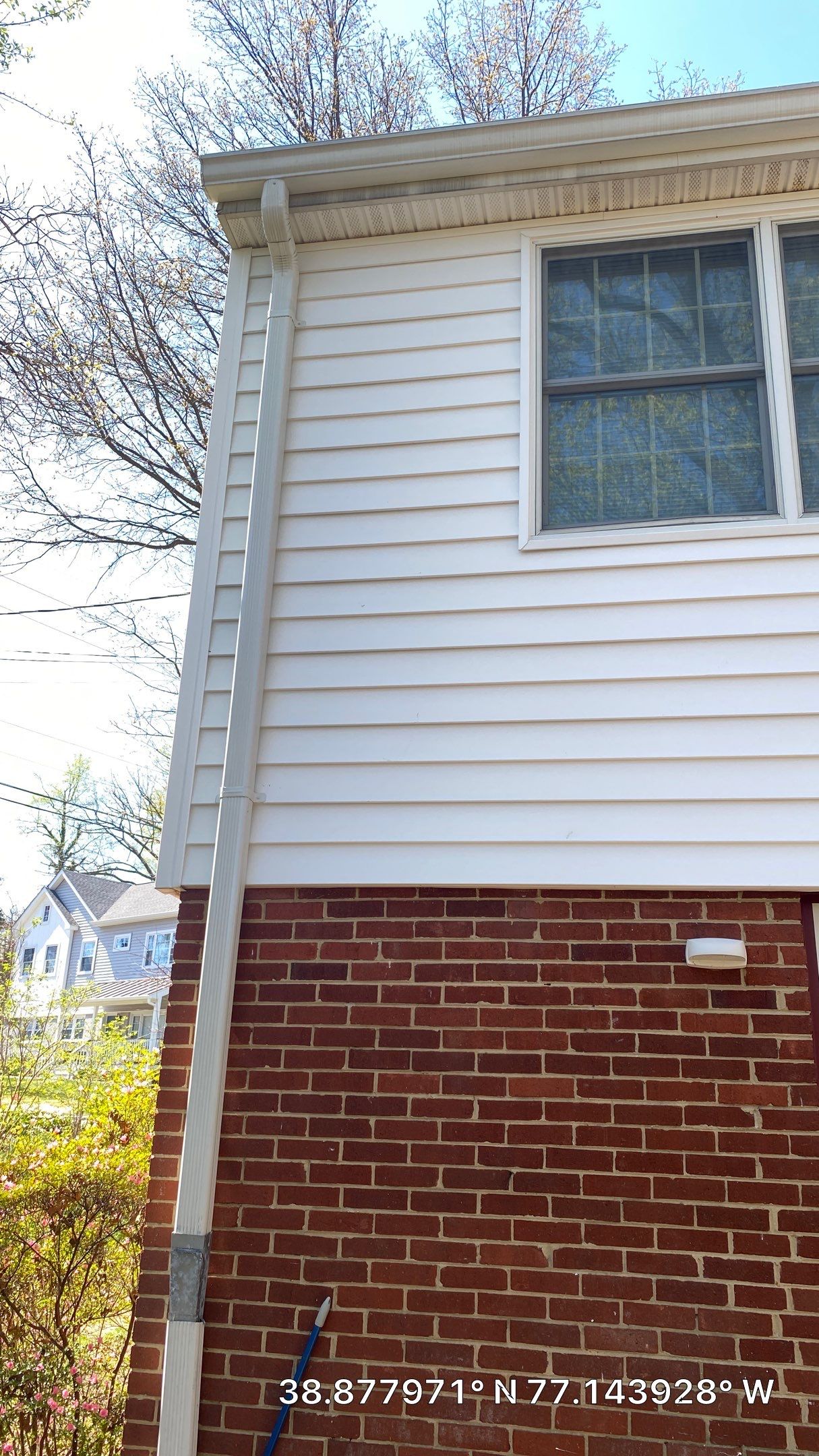 Arlington: CertainTeed Landmark Pro Designer Shingles in Max Def Georgetown Gray by RM Banning, Inc.