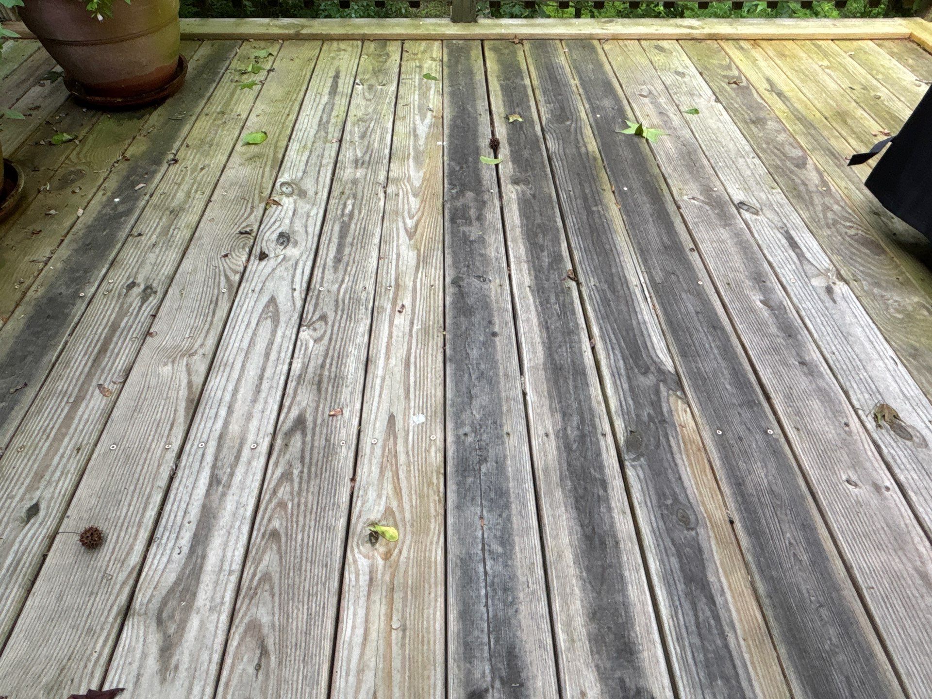 Wood Deck using Wood Sealant by DuraSeal