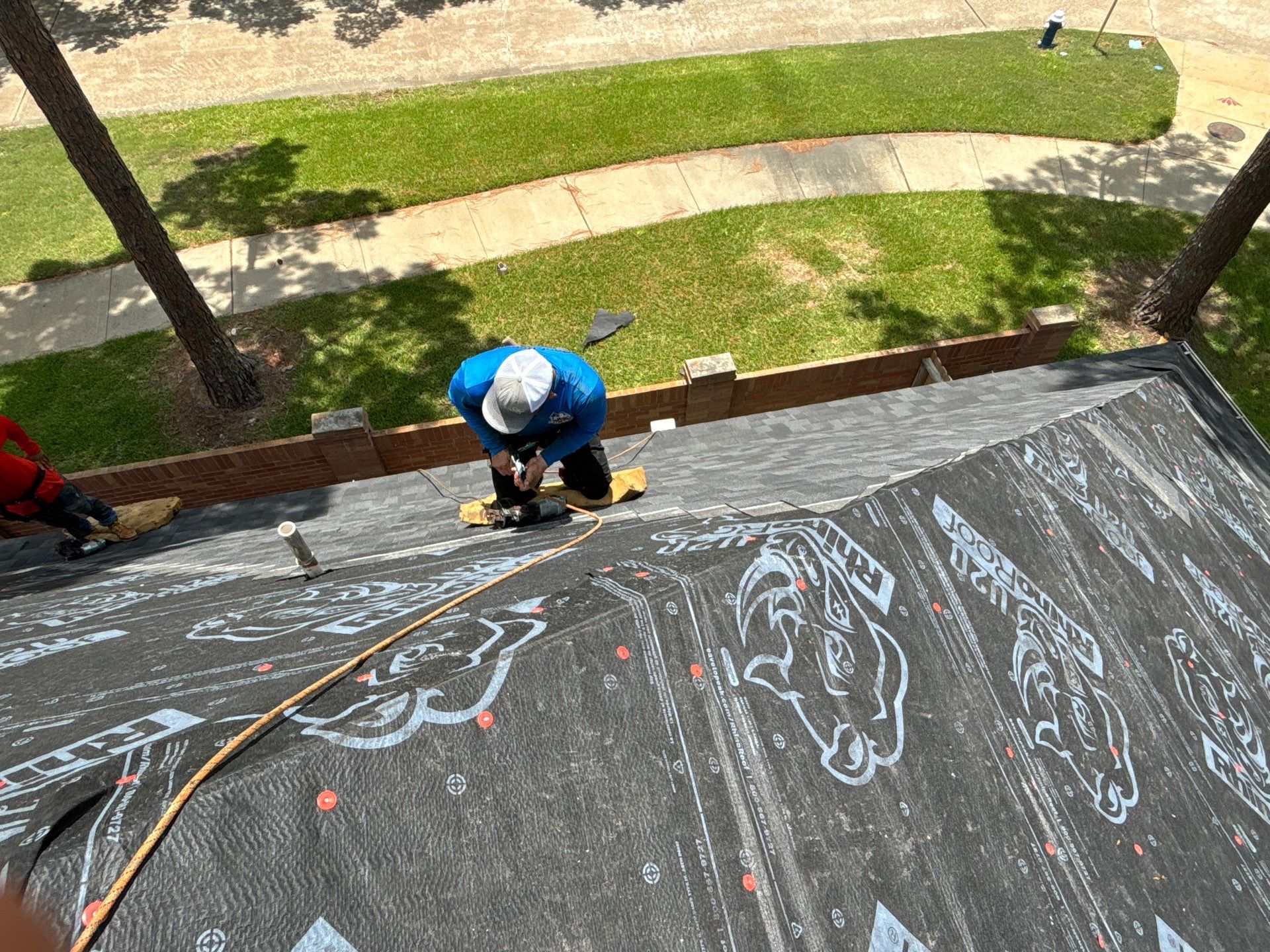 Residential Roofing Installation using Owen's Corning Duration (Lifetime) Shingles by Roof Repair Company