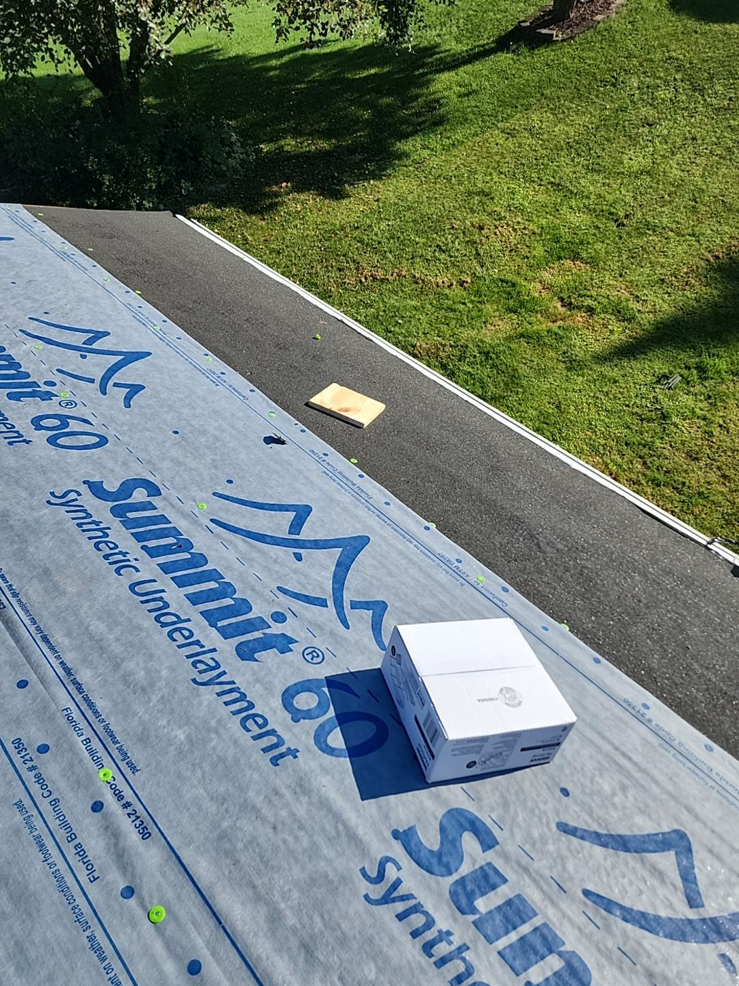 ATLAS PINNACLE COLOR: PEWTER by Eagle Eye Roofing