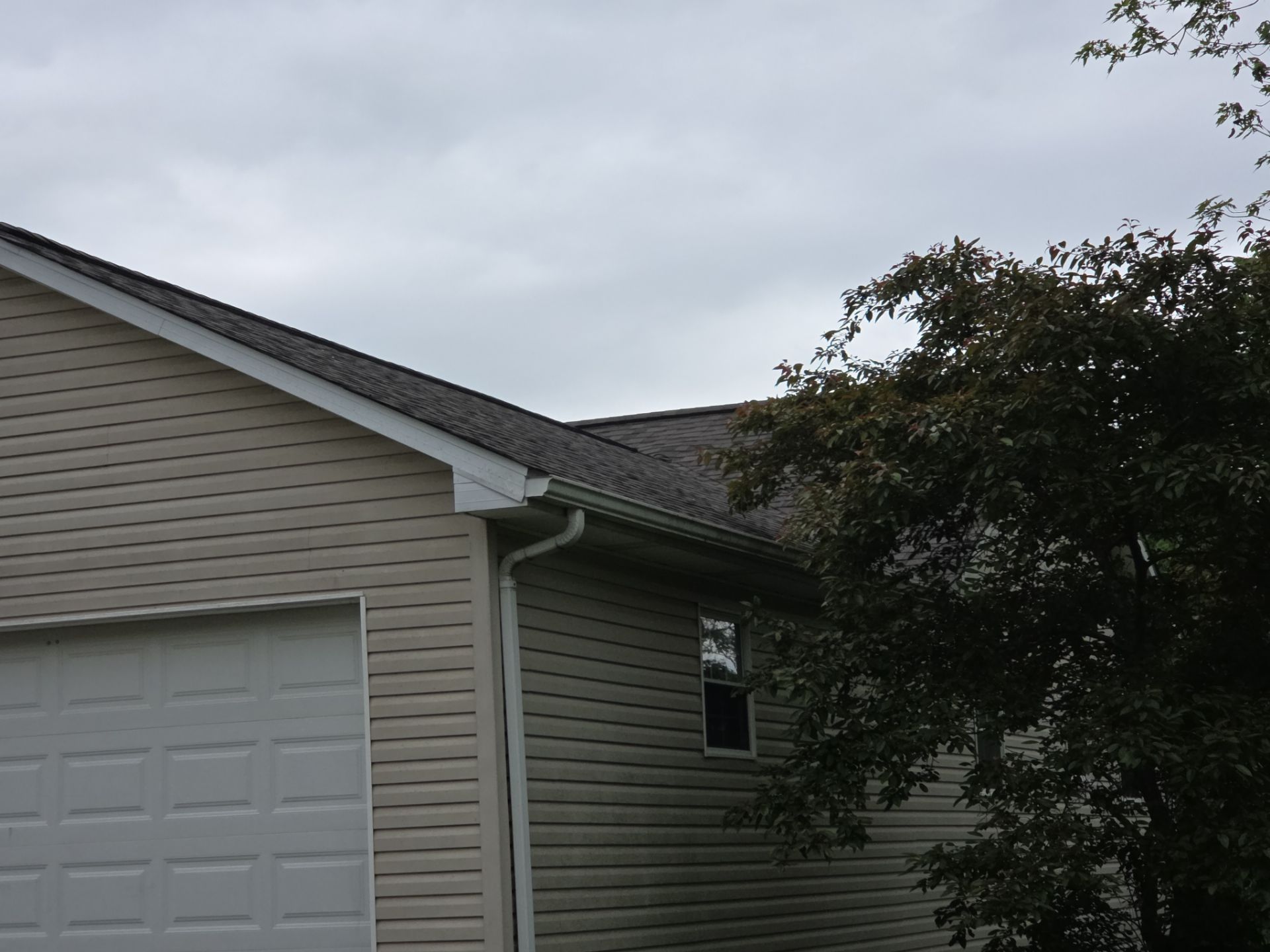 Residential Roofing Installation using Platinum Shield Roofing System from Mr. Roofer by Mr. Roofer