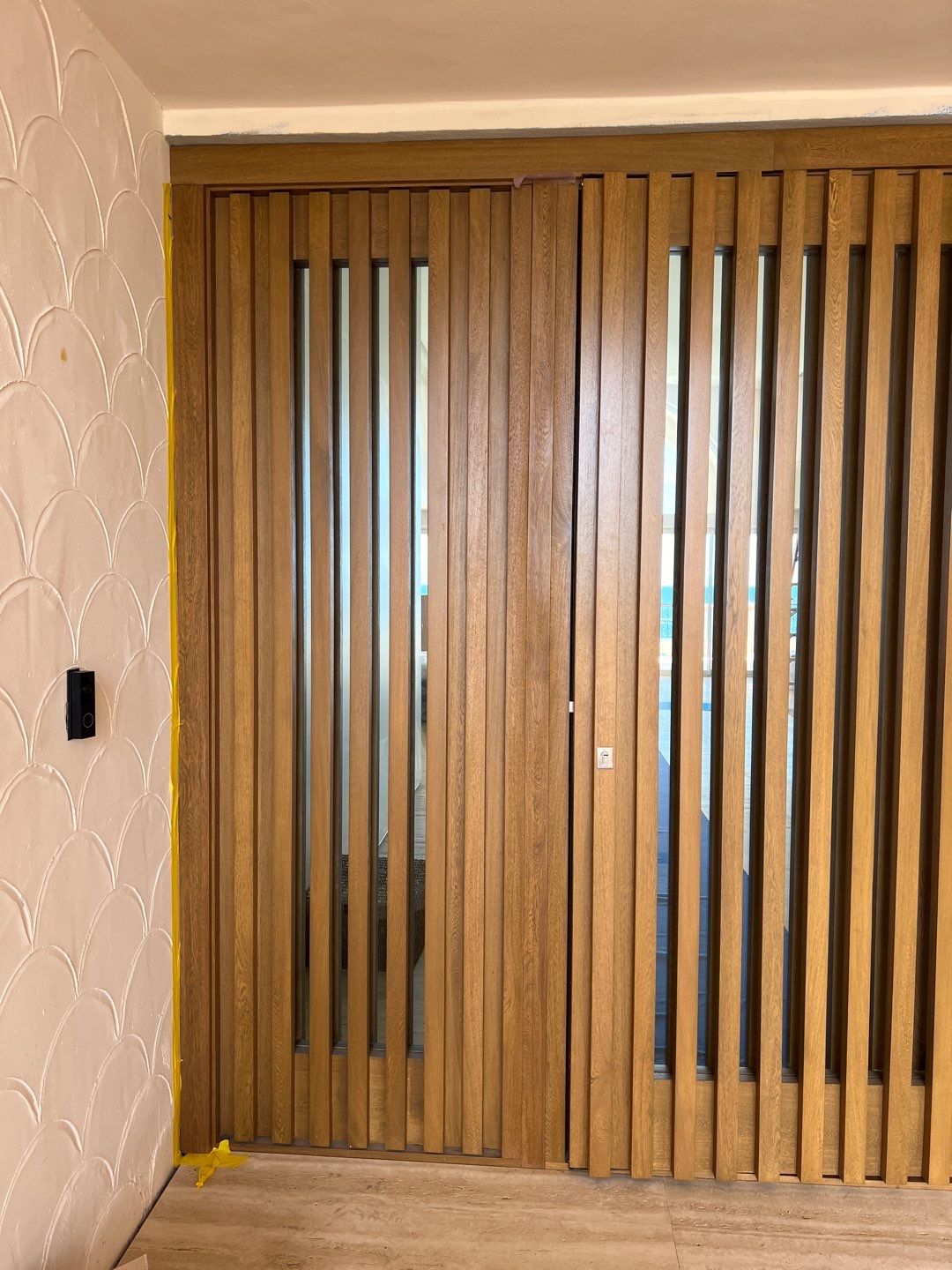 7774 - FISHER ISLAND by Impact Precious Wood Inc.