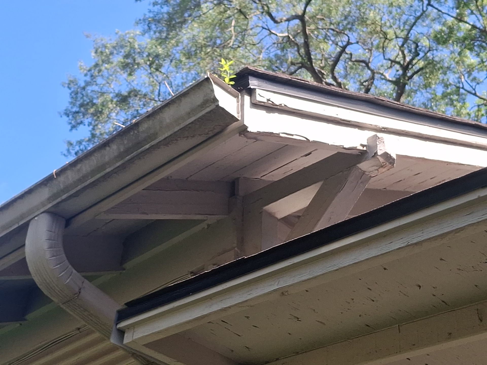 Old Mineola Home Gets New Facelift with Paint by Quality Coats Painting