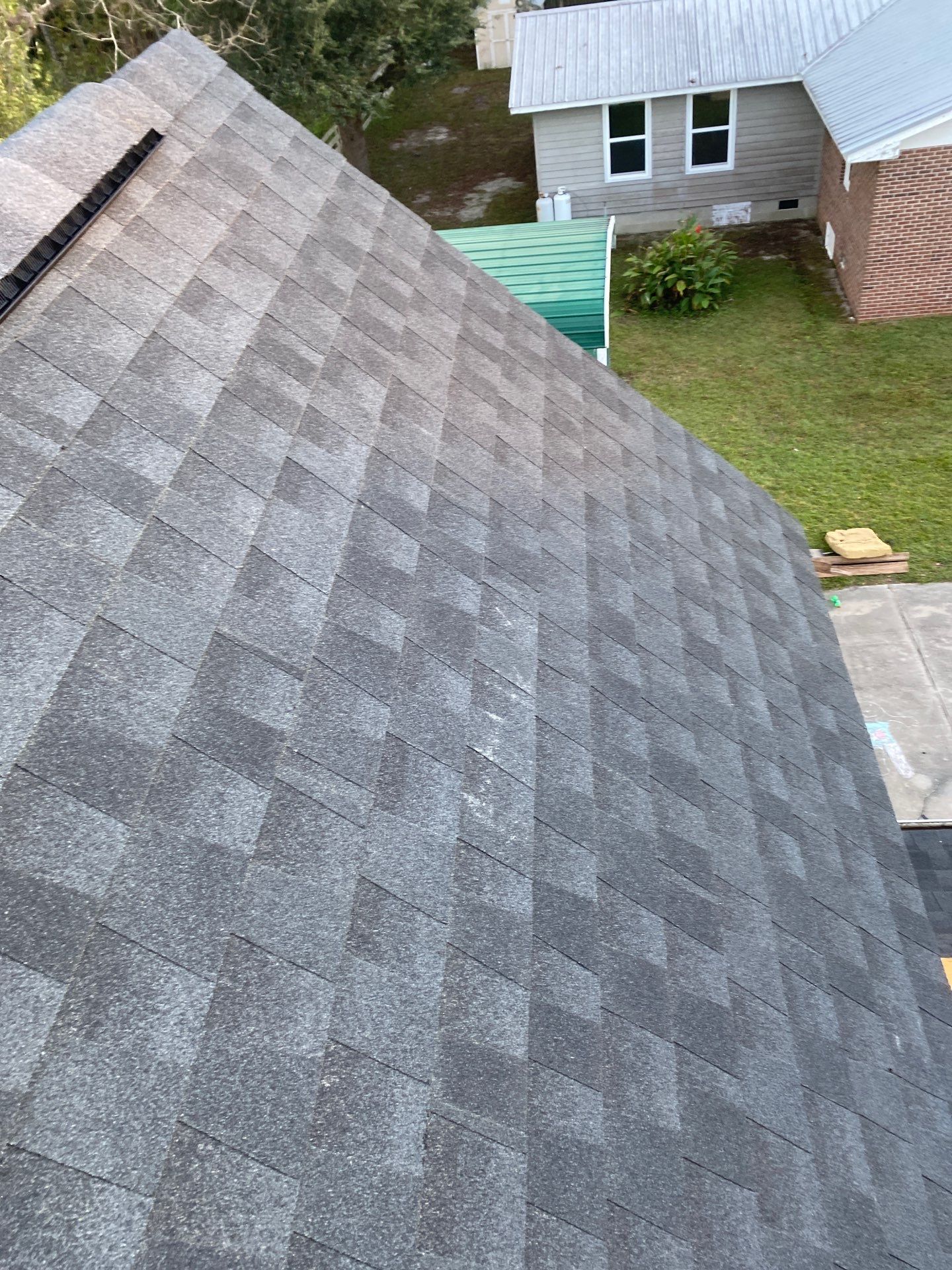 GAF HDZ - Charcoal by Linta Roofing Inc