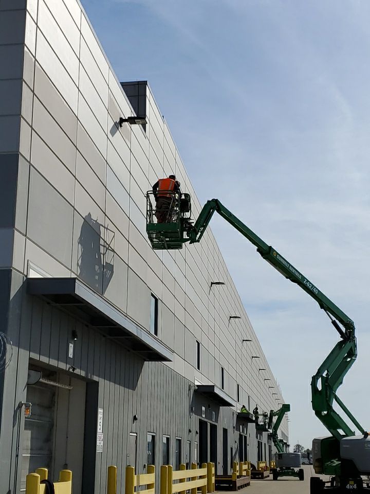 Tilt-up Precast Exterior Warehouse Painting by Paint Platoon USA