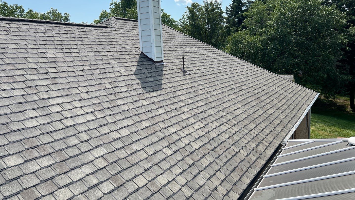 Roof Replacement using Certainteed Grand Manor Shingles by American Home Contractors