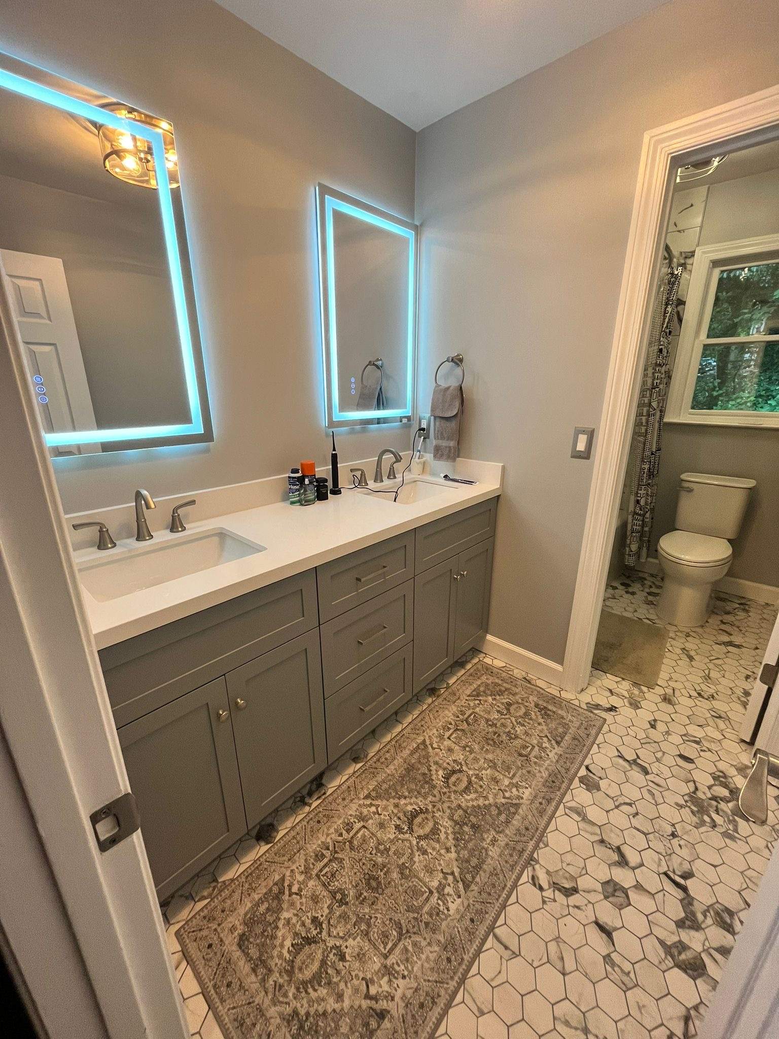 Hall bathroom renovation by Prudencio