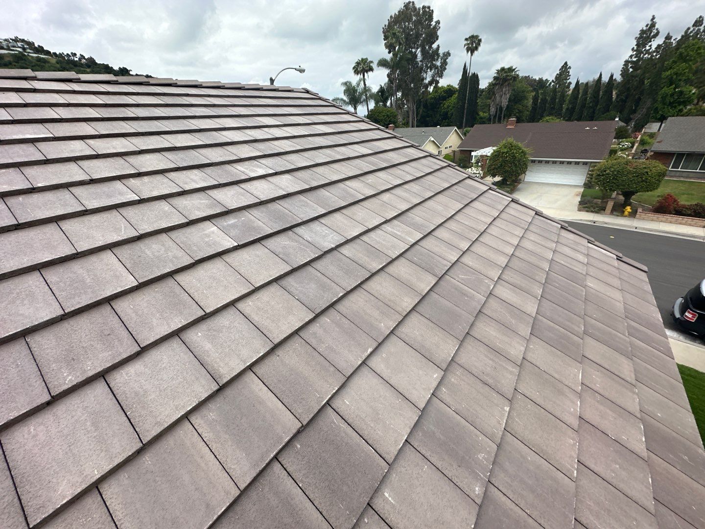 Light Gray Blend Tile by Reimagine Roofing