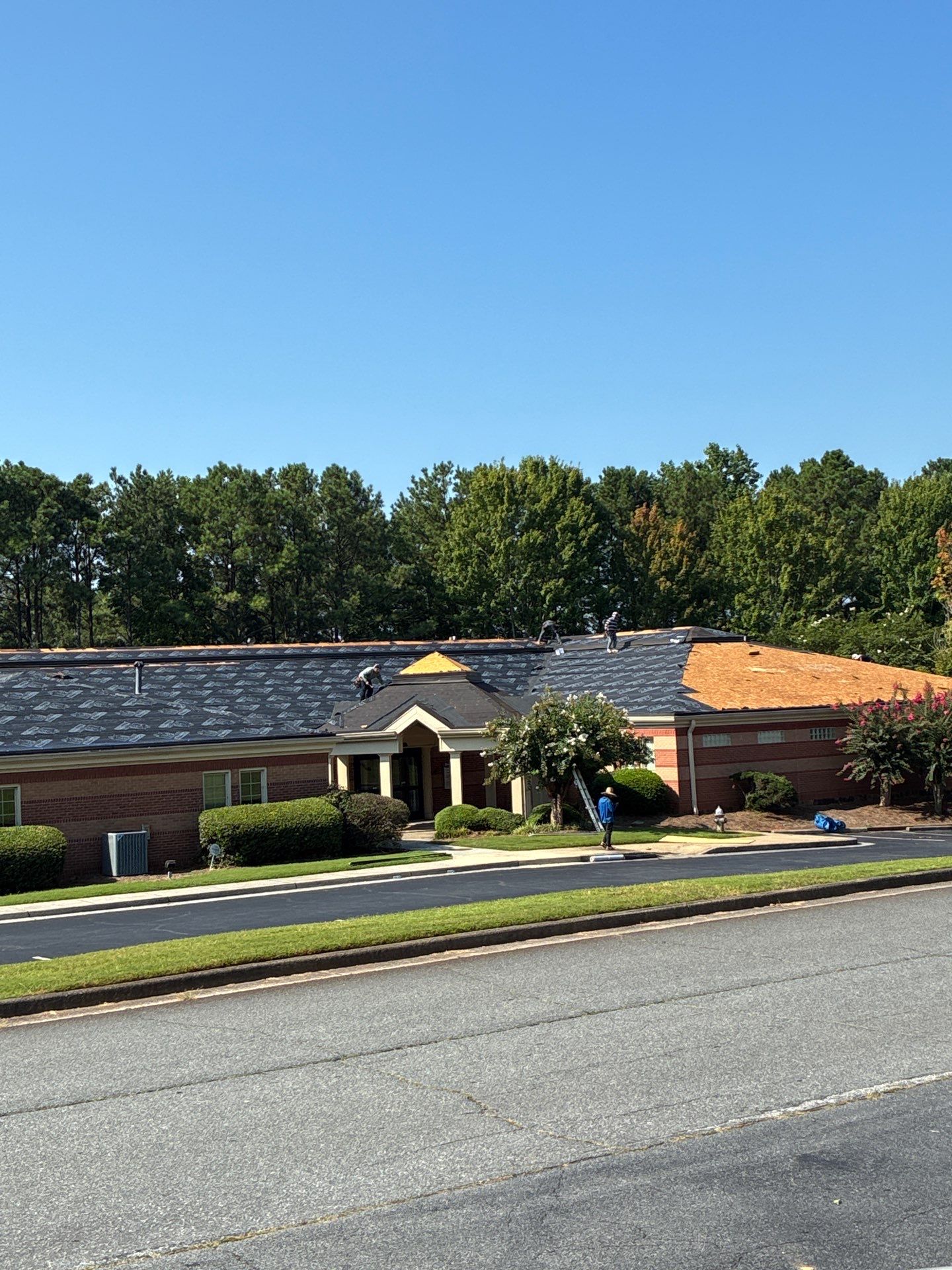  West Cobb Medical  by Arac Roof It Forward
