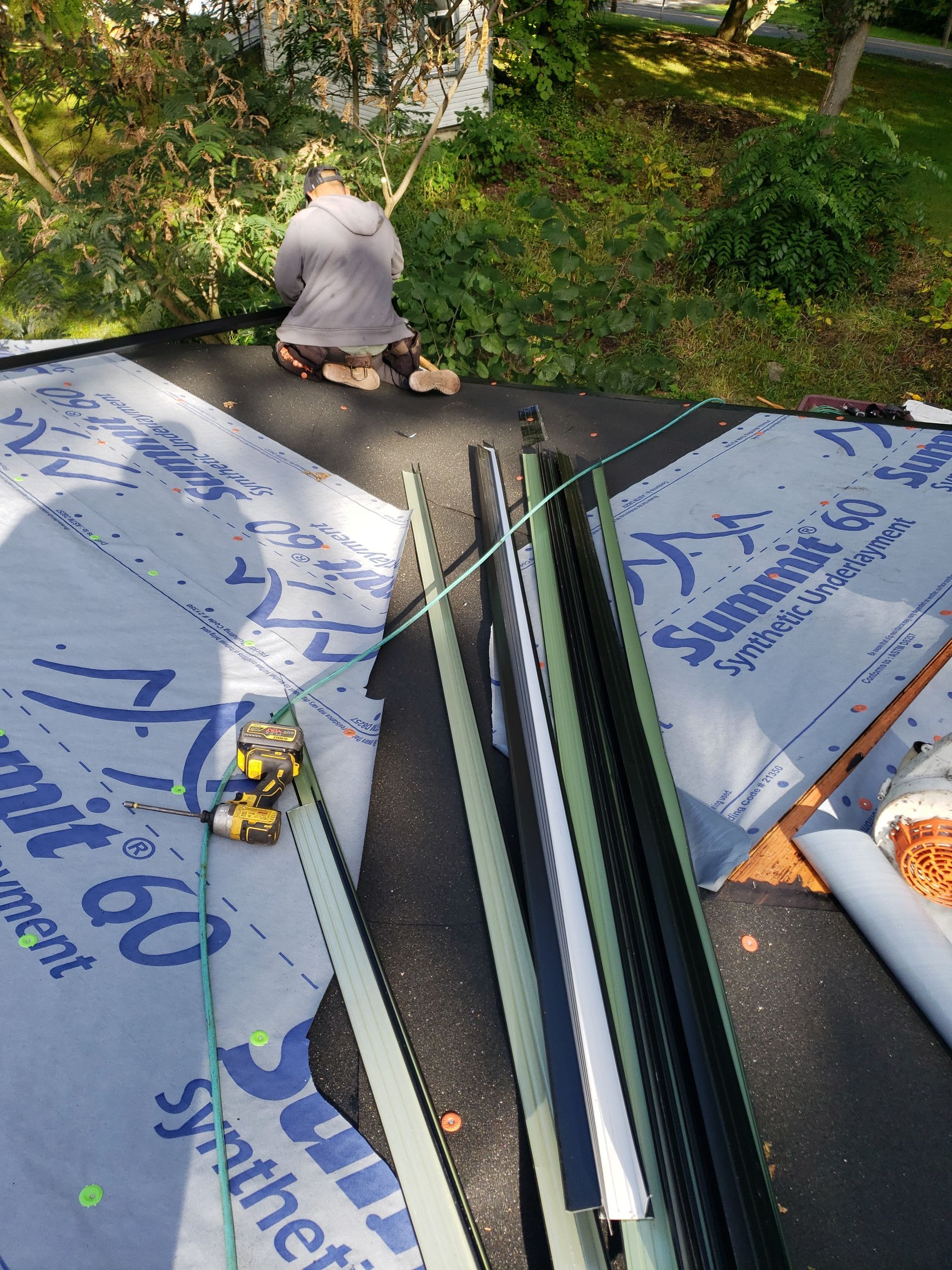 ATLAS PINNACLE COLOR: COASTAL GRANITE DRIP EDGE: BLACK by Eagle Eye Roofing