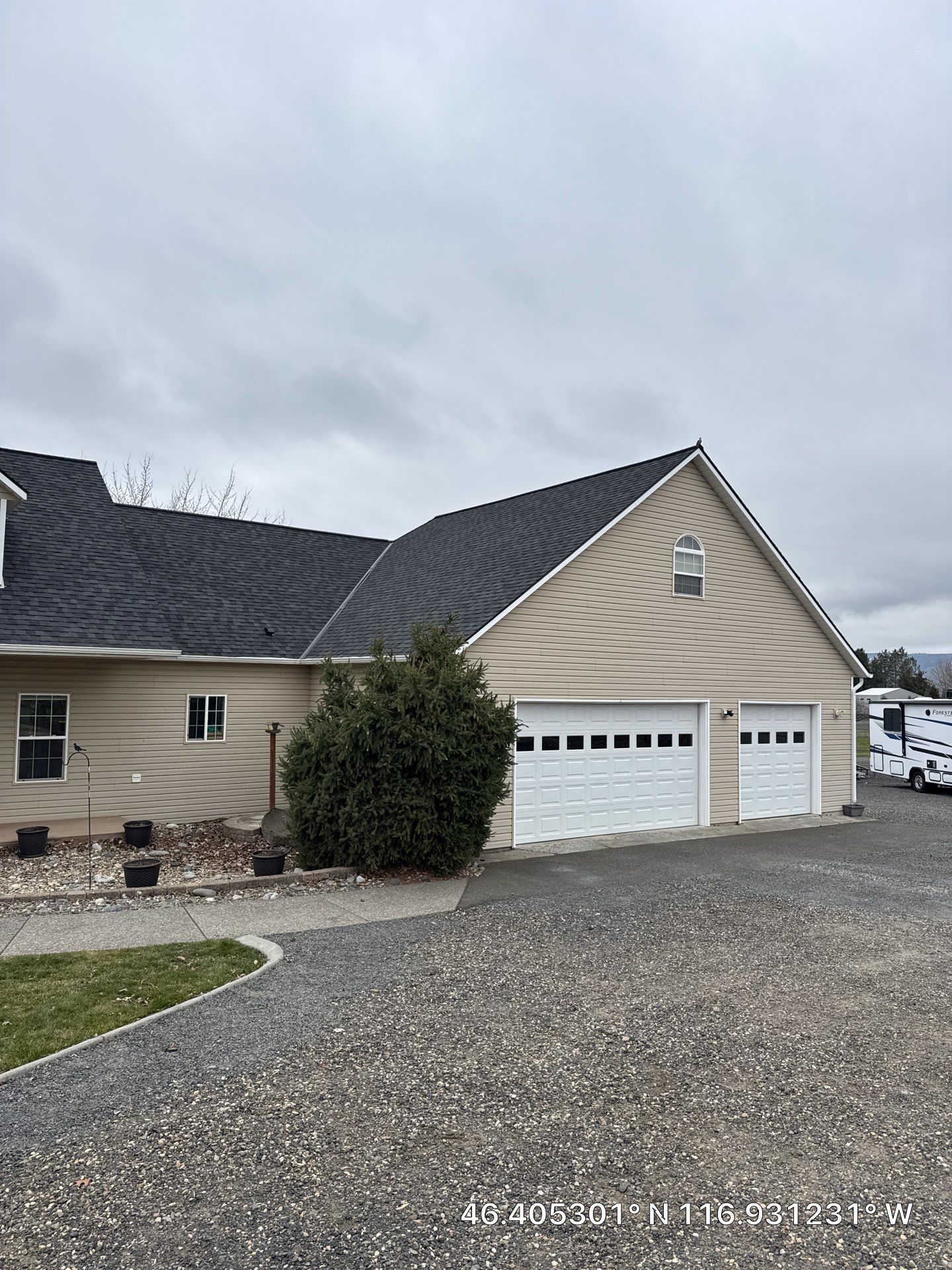 Residential Asphalt Shingle Roof Replacement in Lewiston by Alpine Roofing