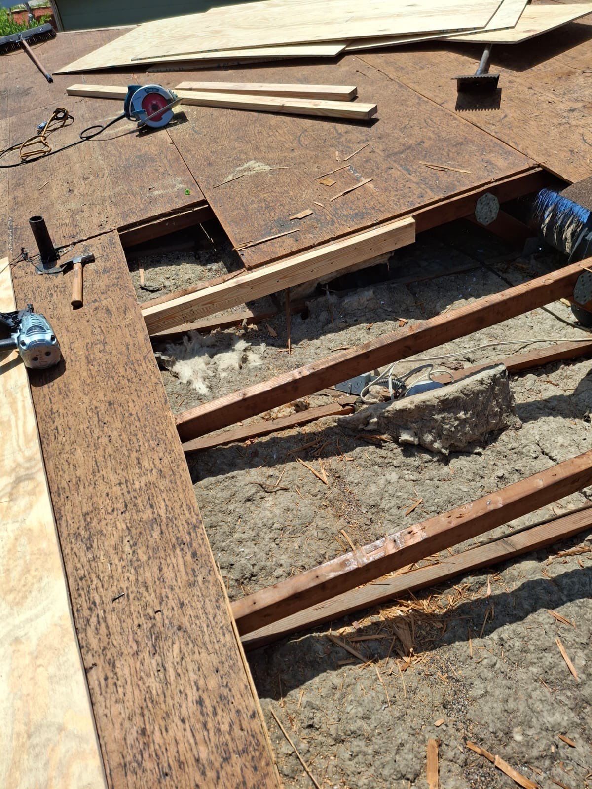 Project in St. Petersburg 33709 by Mitchell Roofing Company LLC 